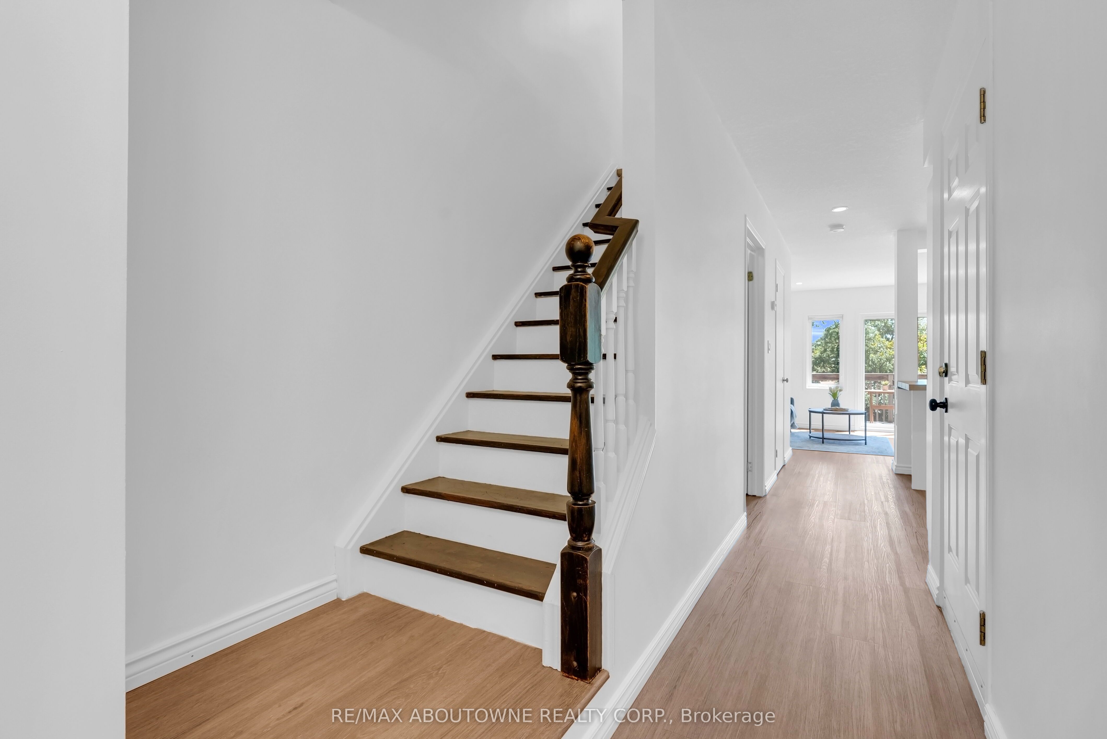 151 Clairfields Drive E 15, Guelph, ON N1L 1P5 photo 4