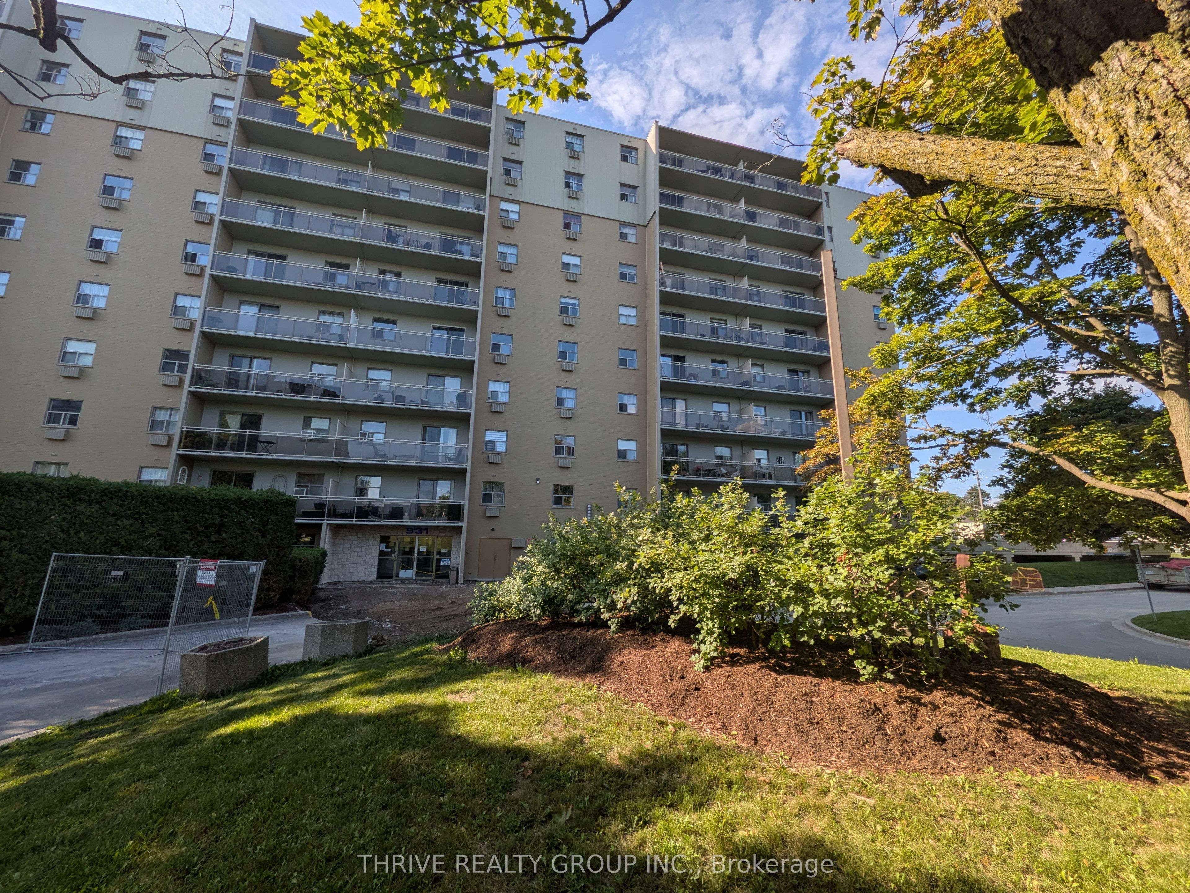 931 Wonderland Road S 111, London South, ON N6K 2X6