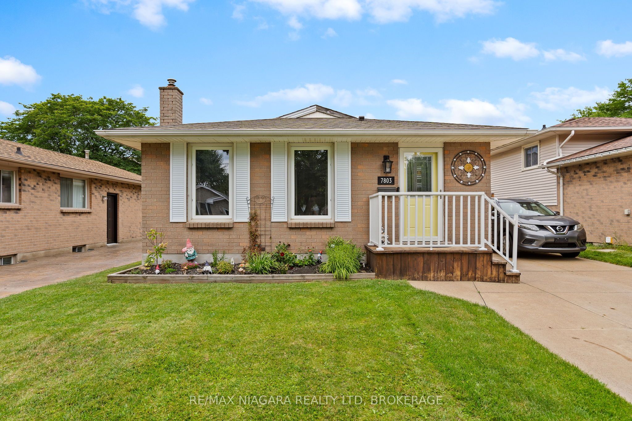 7803 Salisbury Place, Niagara Falls, ON L2H 2N1 photo 2
