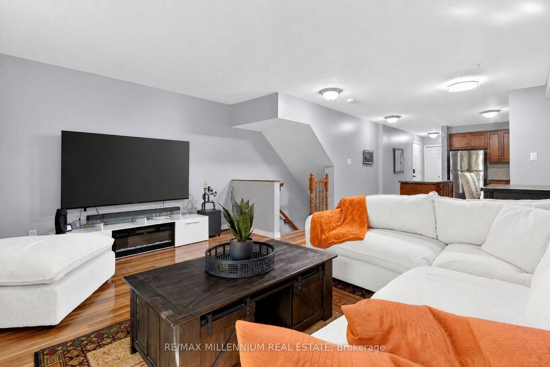 267 Keltie Private, Barrhaven, ON K2J 0A5 photo 3
