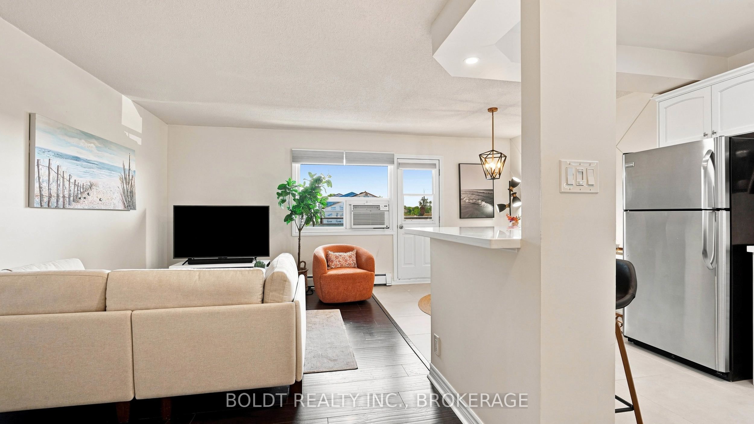 264 Oakdale Avenue 307, St. Catharines, ON L2P 2K4 photo 5