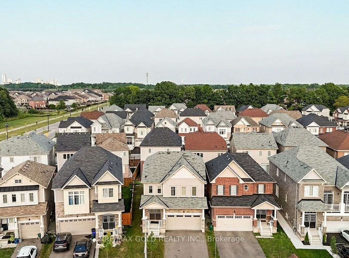 8005 Odell Crescent, Niagara Falls, ON L2H 3R7 photo 2