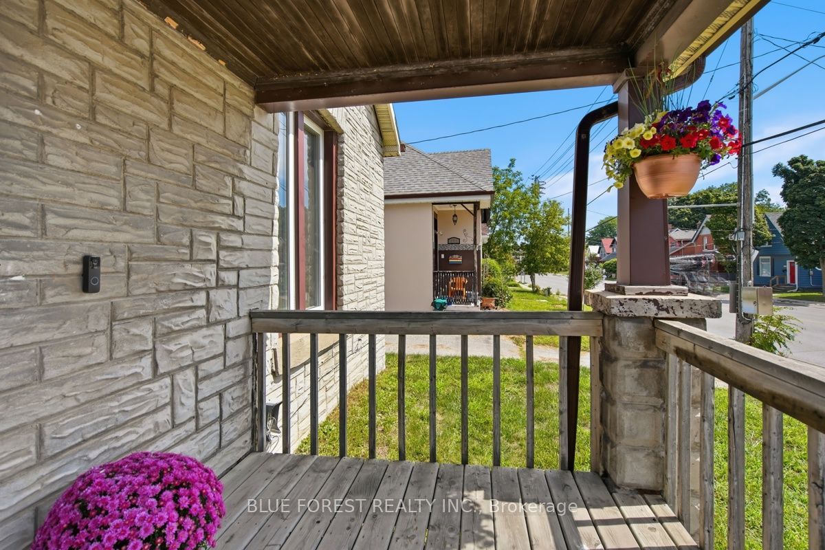 1054 FLORENCE Street, London East, ON N5W 2M8 photo 5