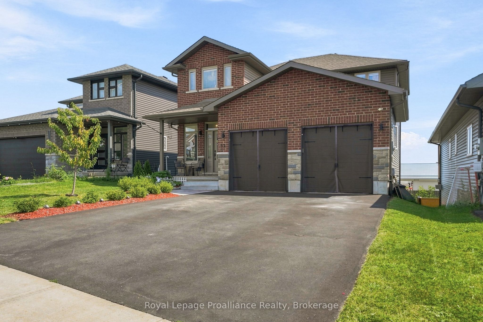 92 Northumberland Boulevard, Quinte West, ON K8V 0L1