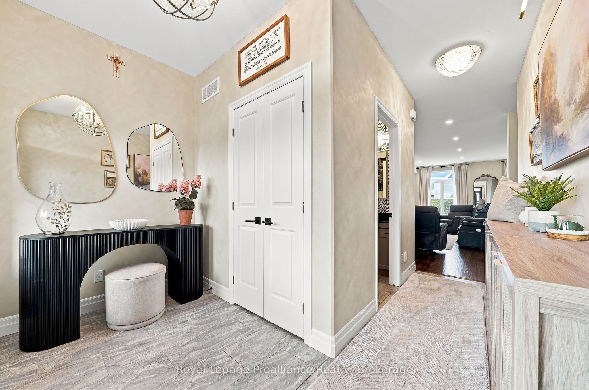 92 Northumberland Boulevard, Quinte West, ON K8V 0L1 photo 5