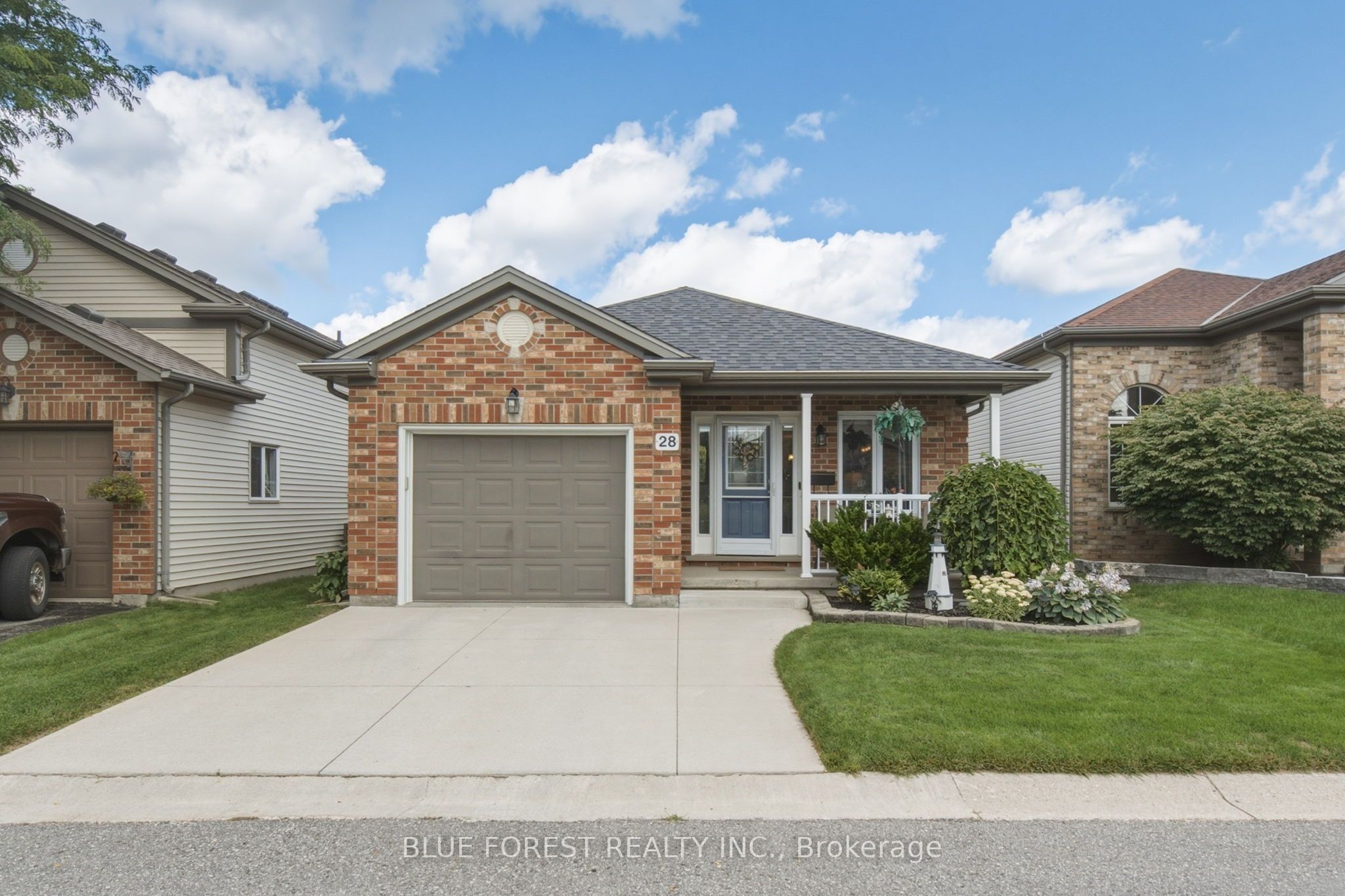335 Lighthouse Road 28, London South, ON N6M 1J8
