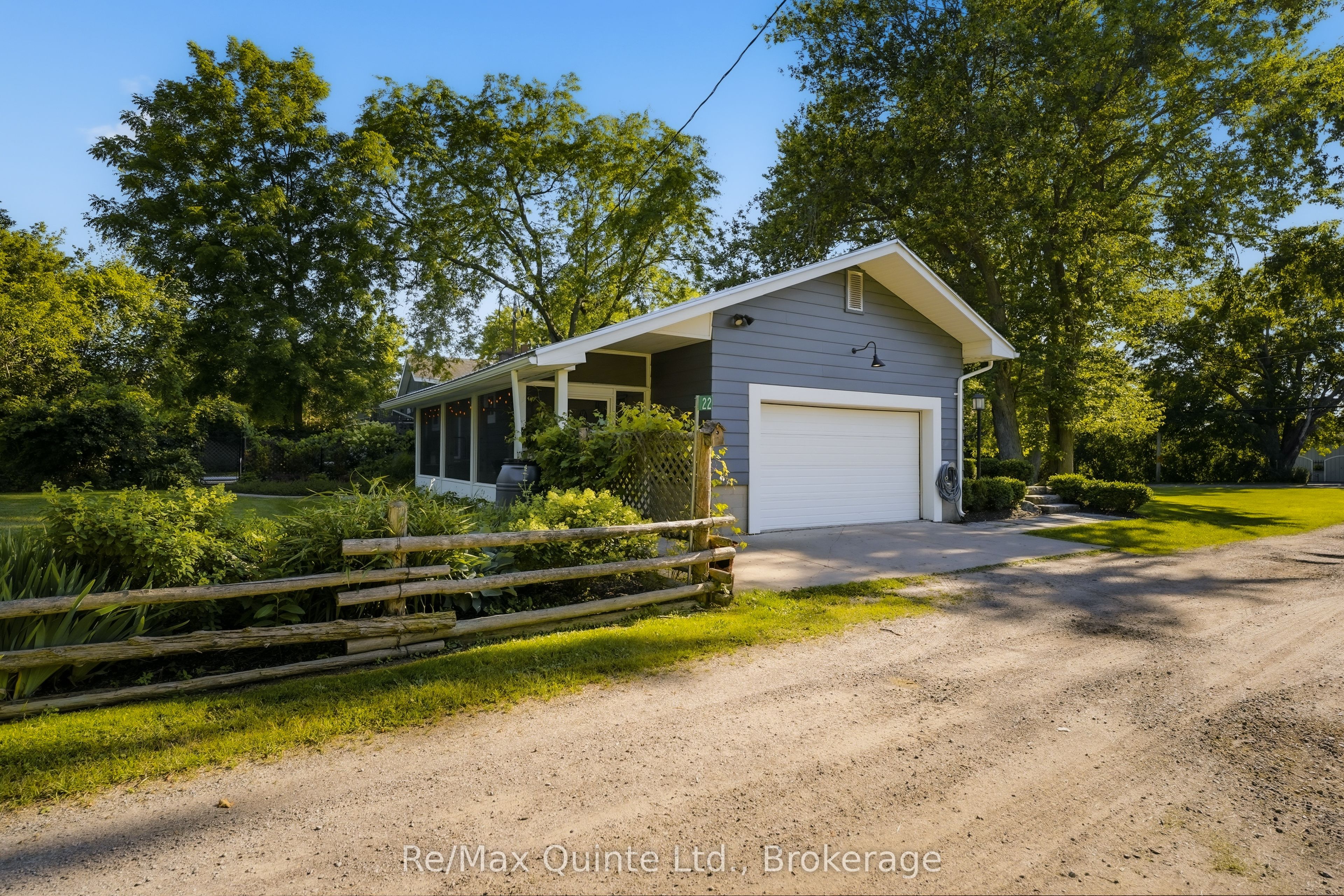 22 Beckwith Street, Prince Edward County, ON K0K 1P0 photo 3