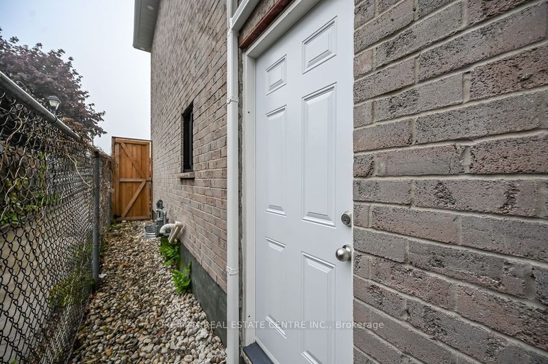 31 Joseph Court Lower Unit, Hamilton, ON L9C 7J4 photo 2