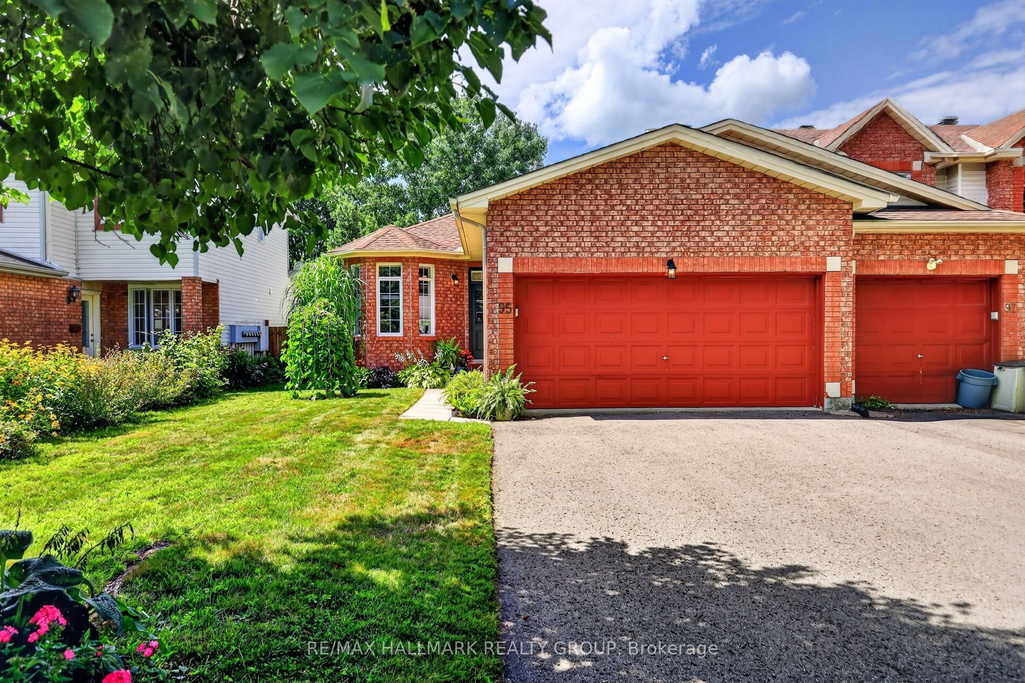 95 College Circle, Overbrook - Castleheights and Area, ON K1K 4R9