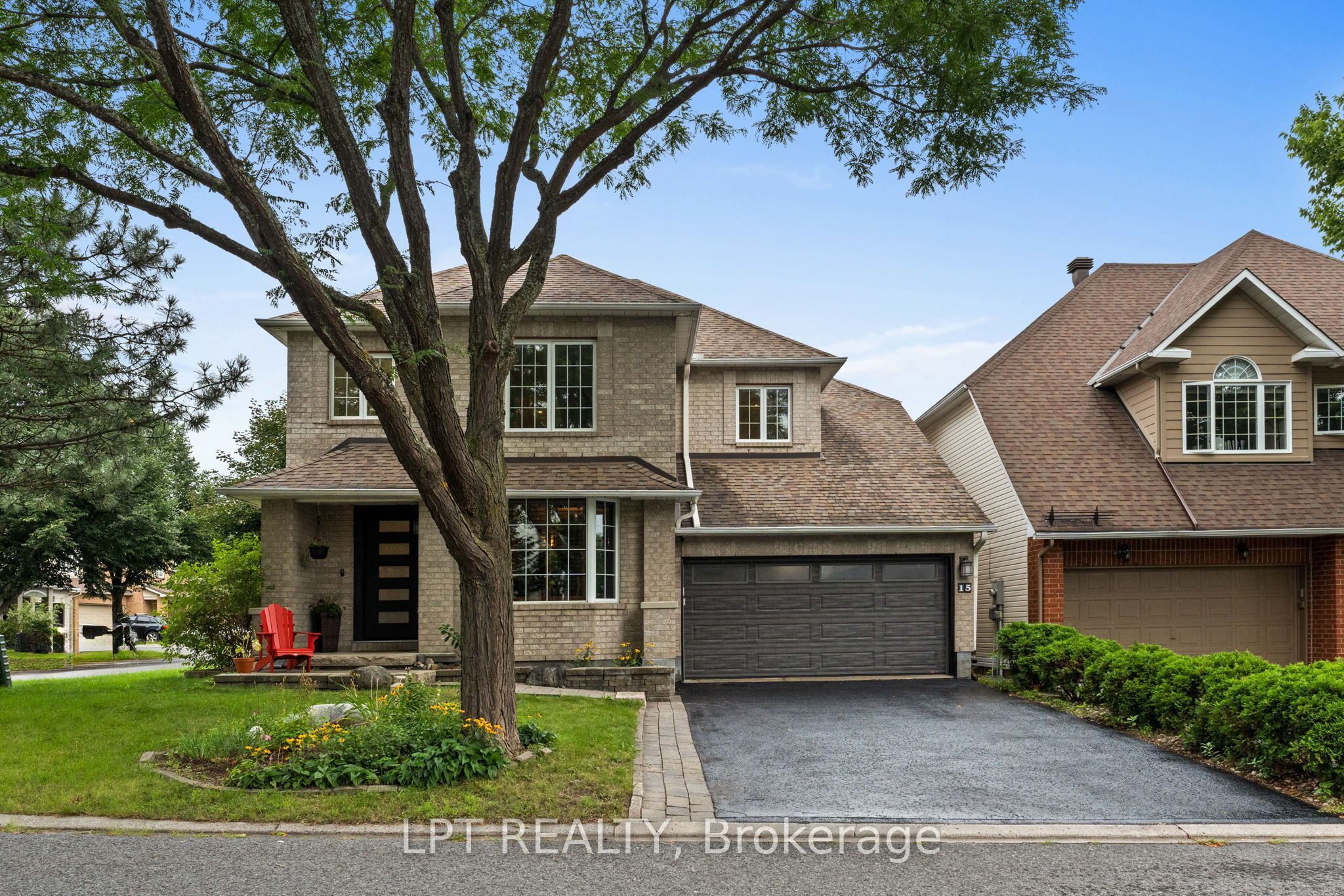 15 Spalding Avenue, Kanata, ON K2K 3B2 photo 2