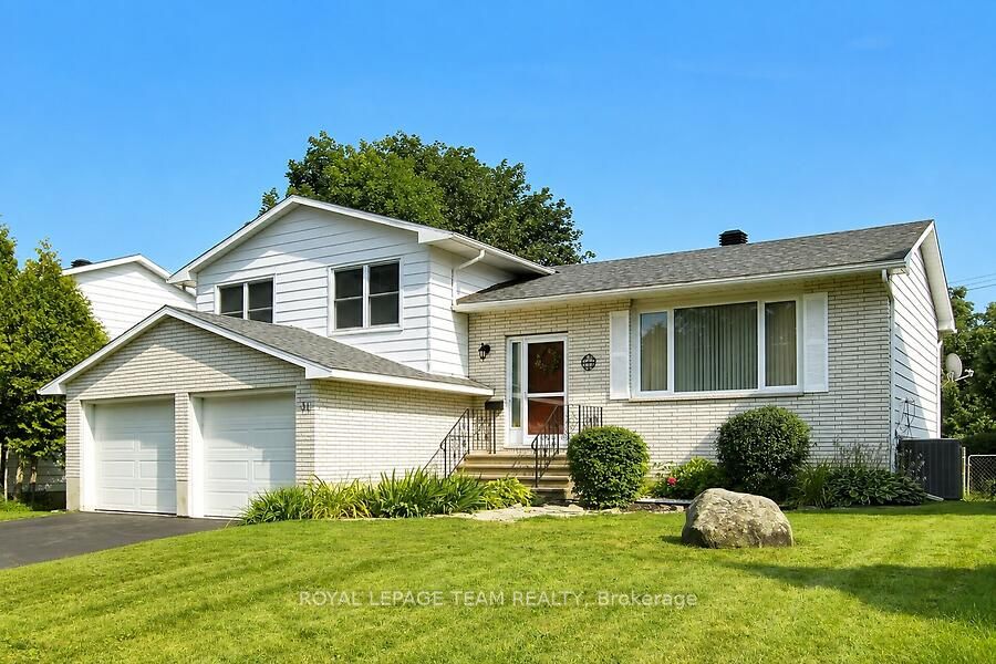 31 Ross Street, Smiths Falls, ON K7A 4V7 photo 2