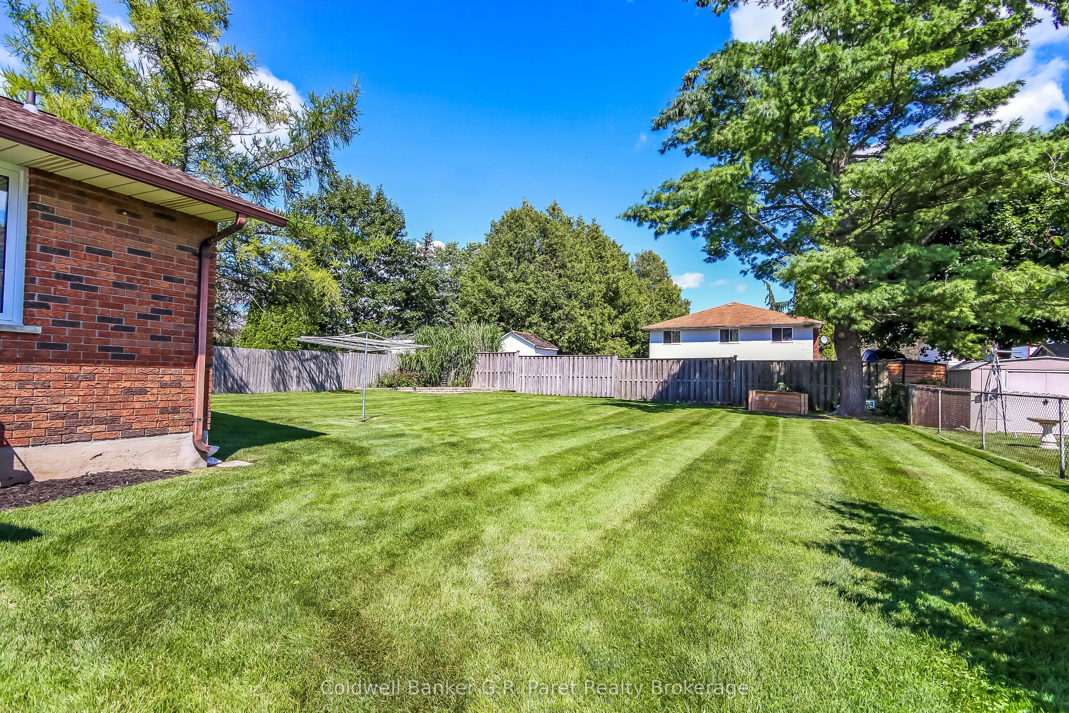 28 Woodcock Drive, Tillsonburg, ON N4G 4M2 photo 3
