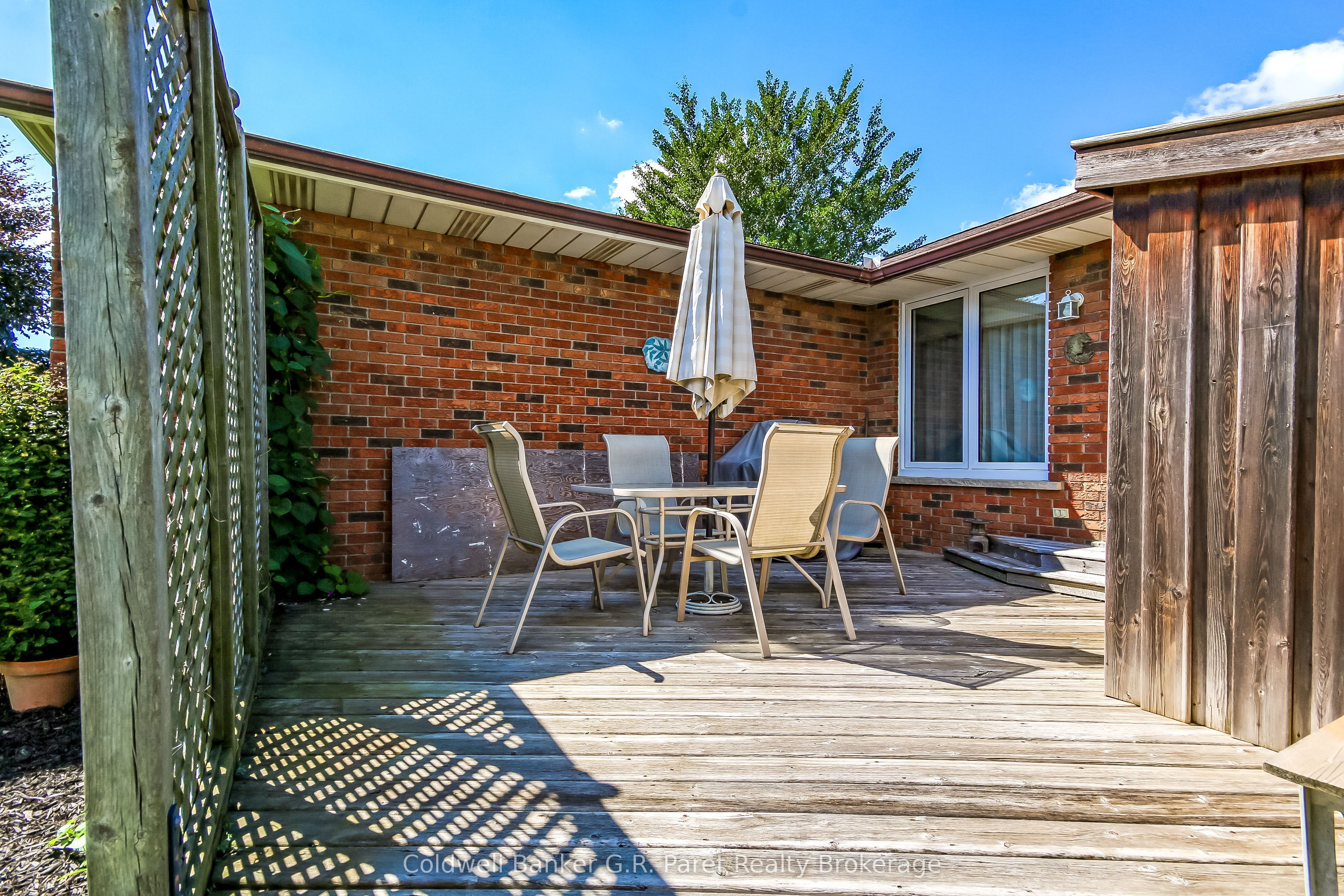 28 Woodcock Drive, Tillsonburg, ON N4G 4M2 photo 4