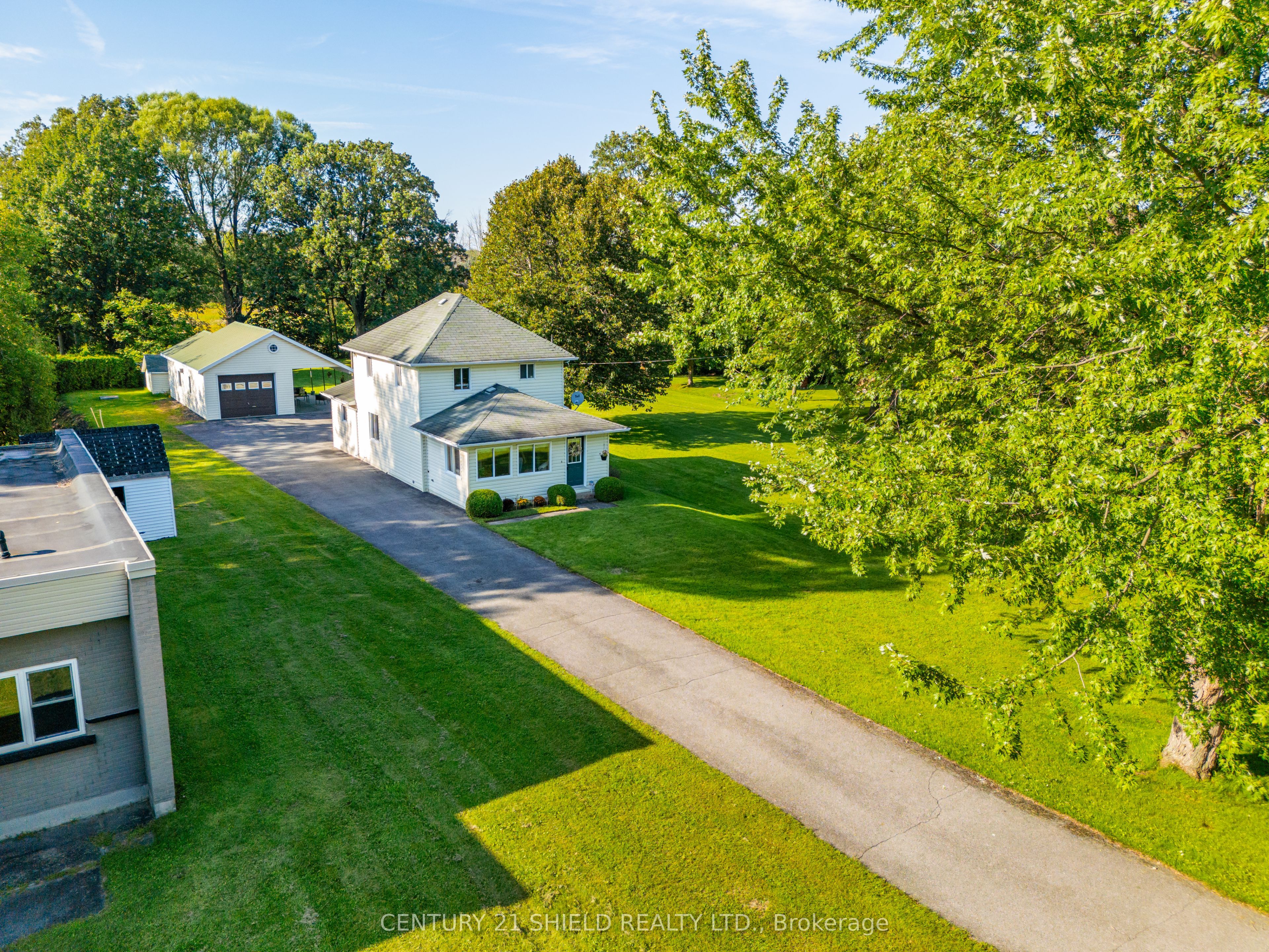 17245 County Rd 18 Road, South Stormont, ON K0C 2A0 photo 2