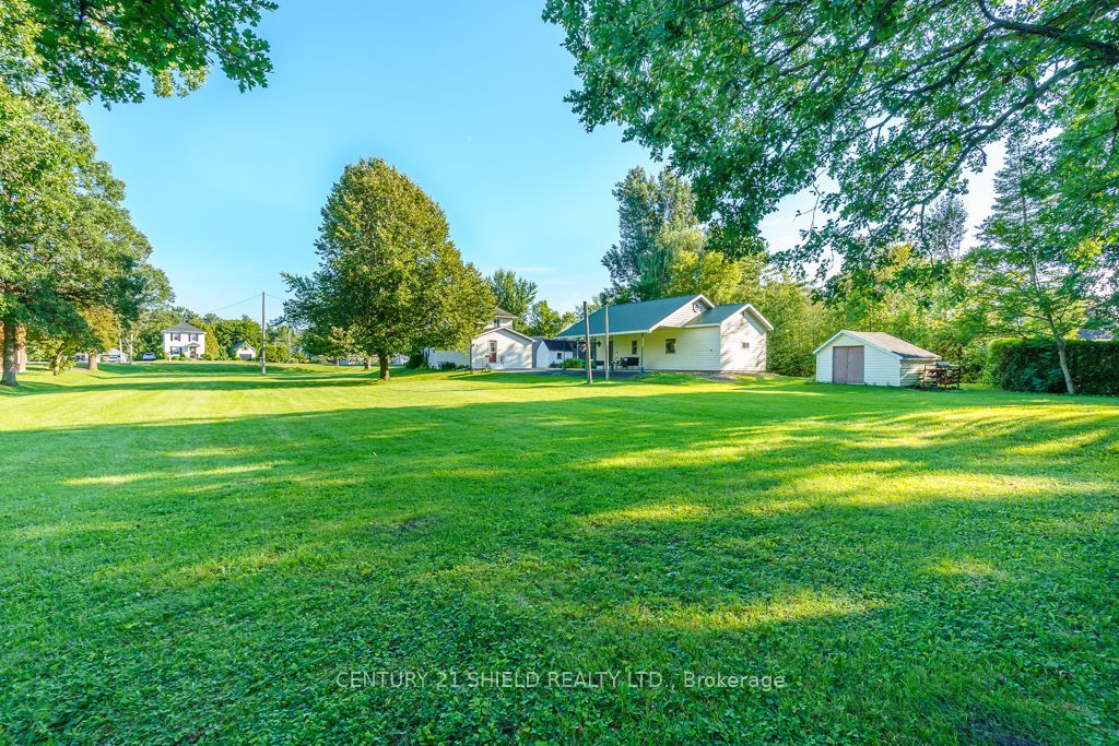 17245 County Rd 18 Road, South Stormont, ON K0C 2A0 photo 5
