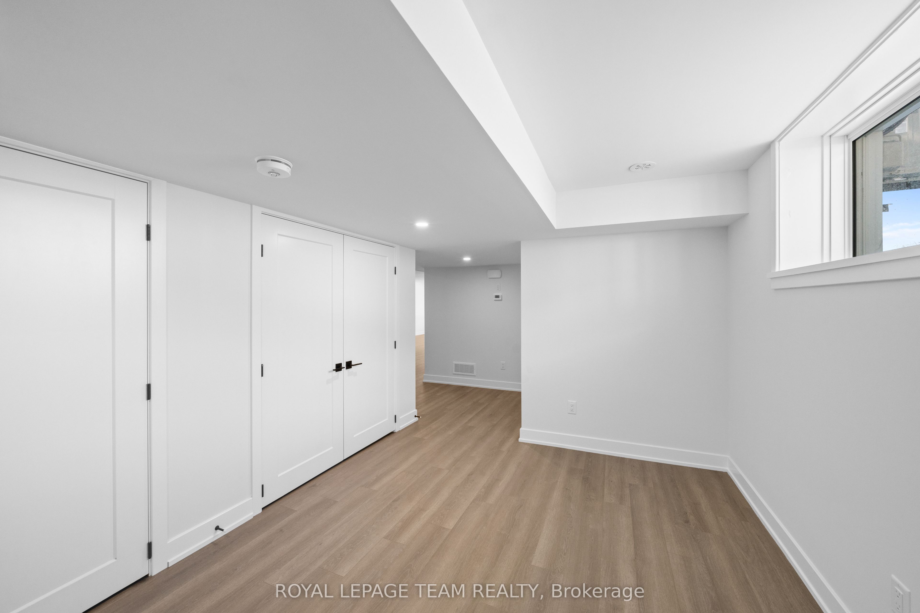 1124 Moore Street 2, Brockville, ON K6V 0H2 photo 5