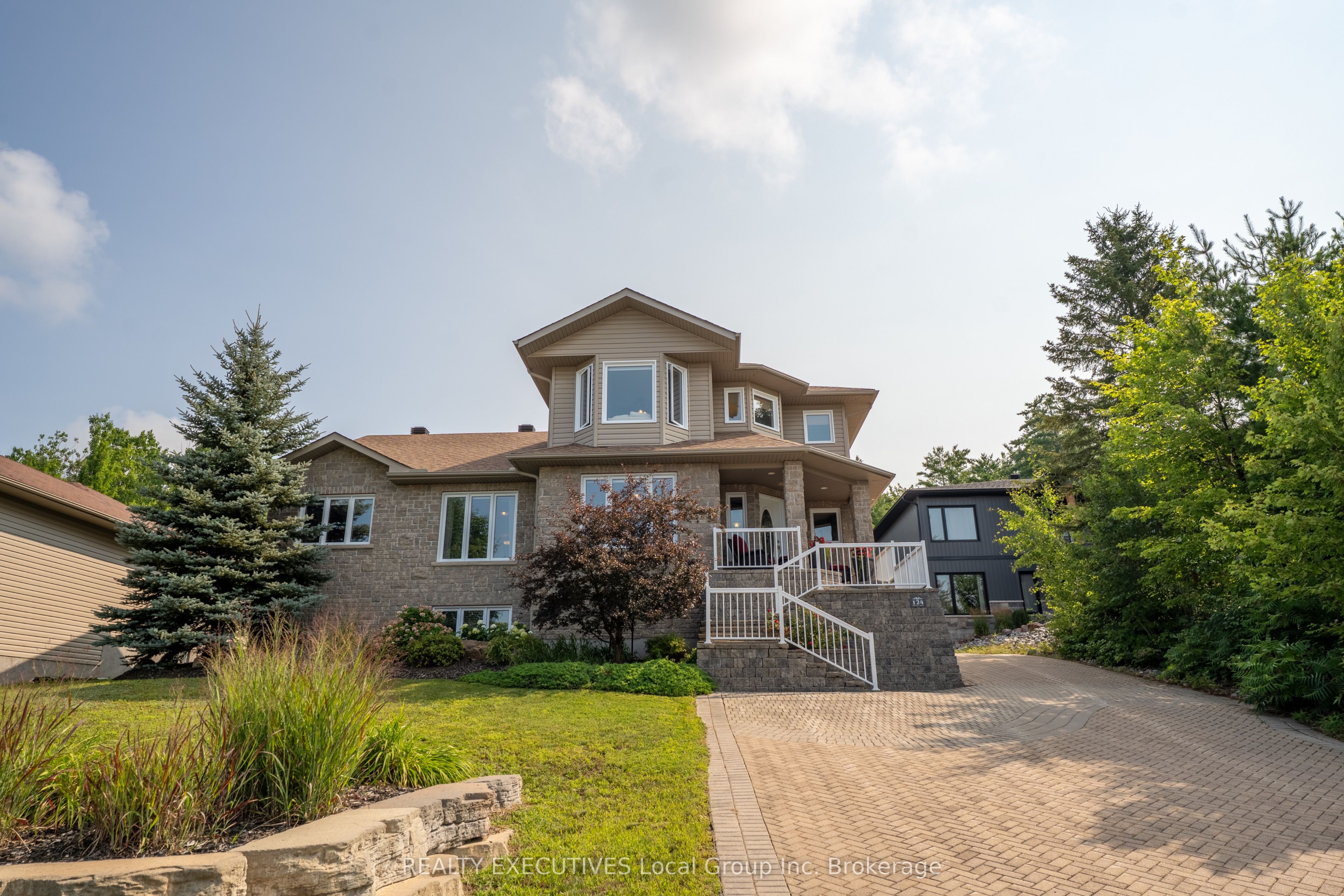 124 Fairway Drive, Callander, ON P0H 1H0