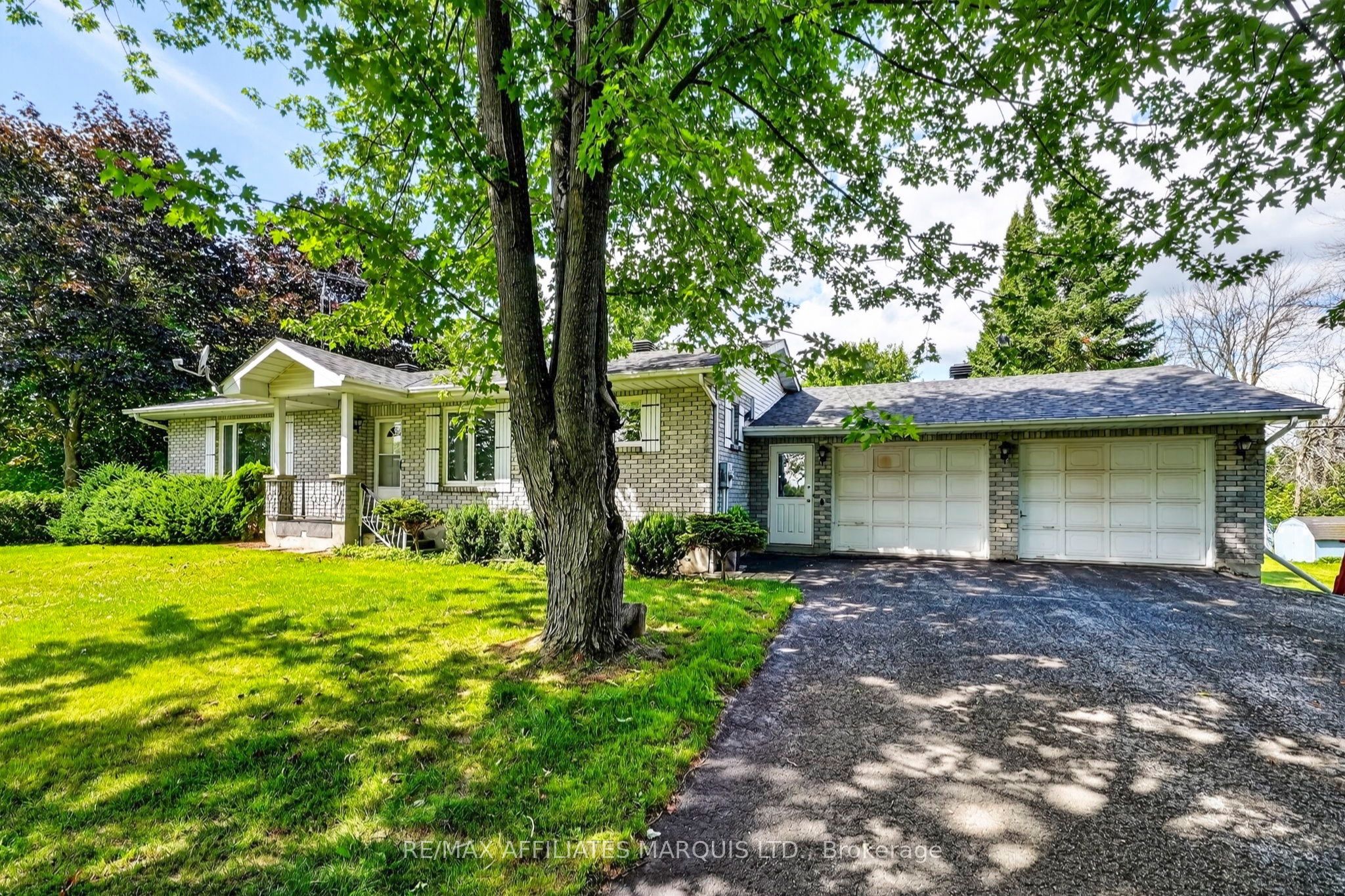 19485 Glen Road, South Glengarry, ON K0C 2J0 photo 2