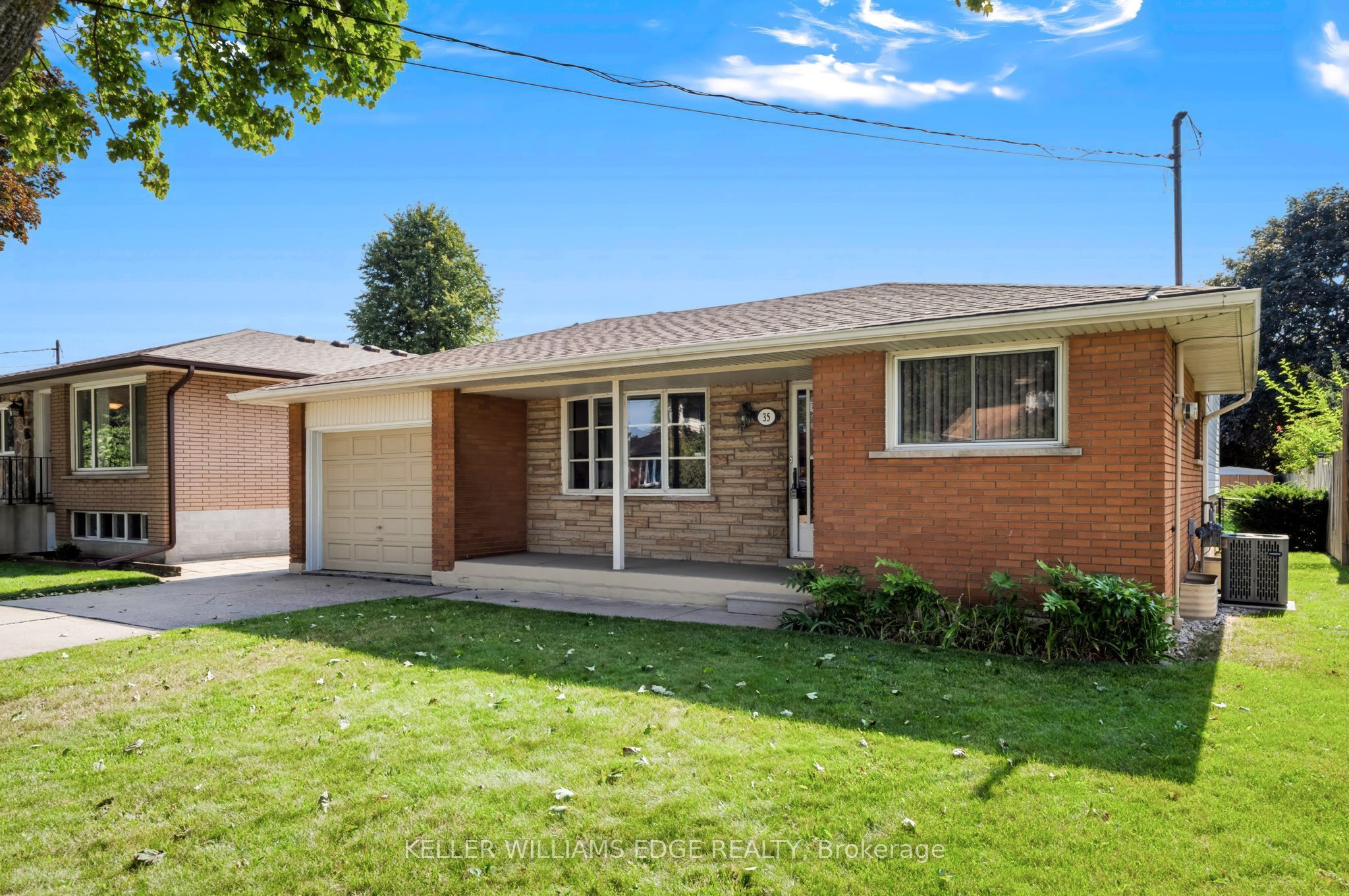 35 Burrwood Drive, Hamilton, ON L9C 3S9 photo 4