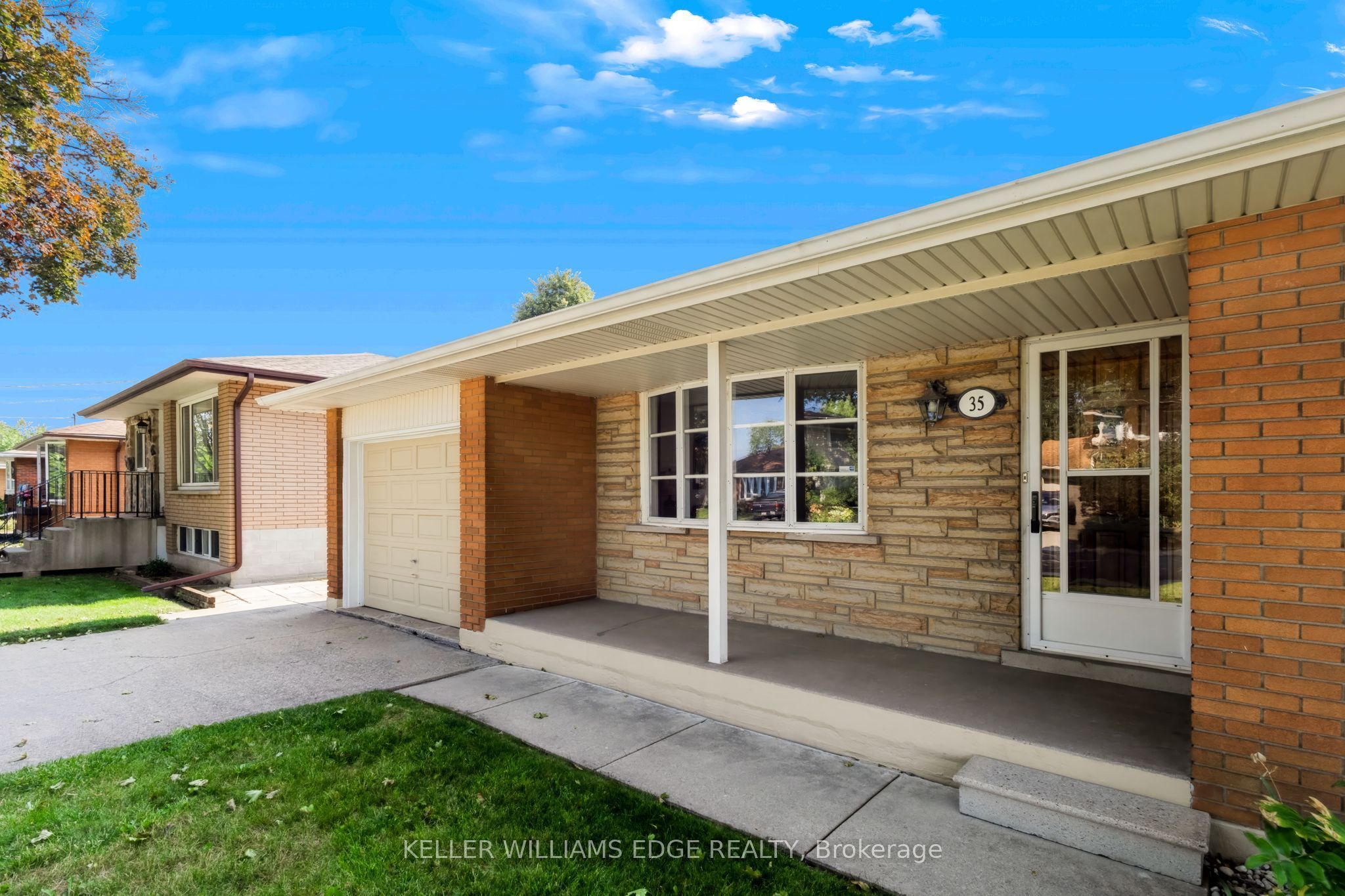 35 Burrwood Drive, Hamilton, ON L9C 3S9 photo 5