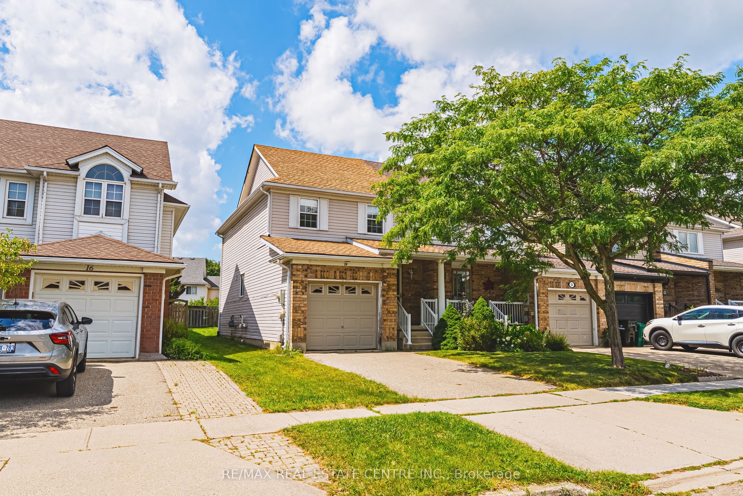 24 King William Court, Cambridge, ON N3C 4J2