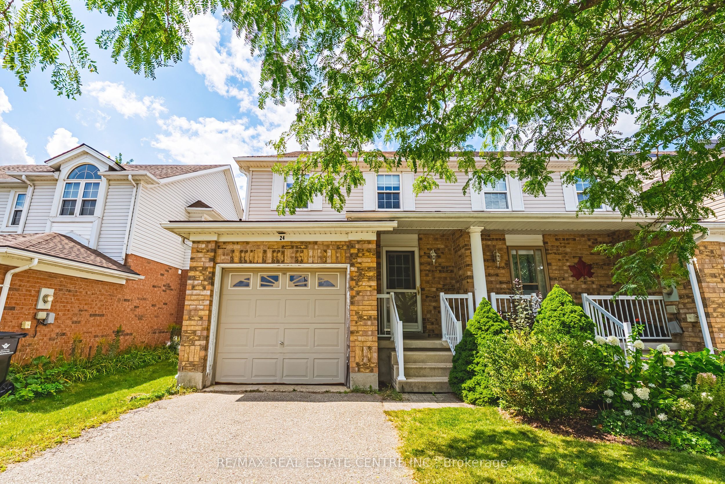 24 King William Court, Cambridge, ON N3C 4J2 photo 3