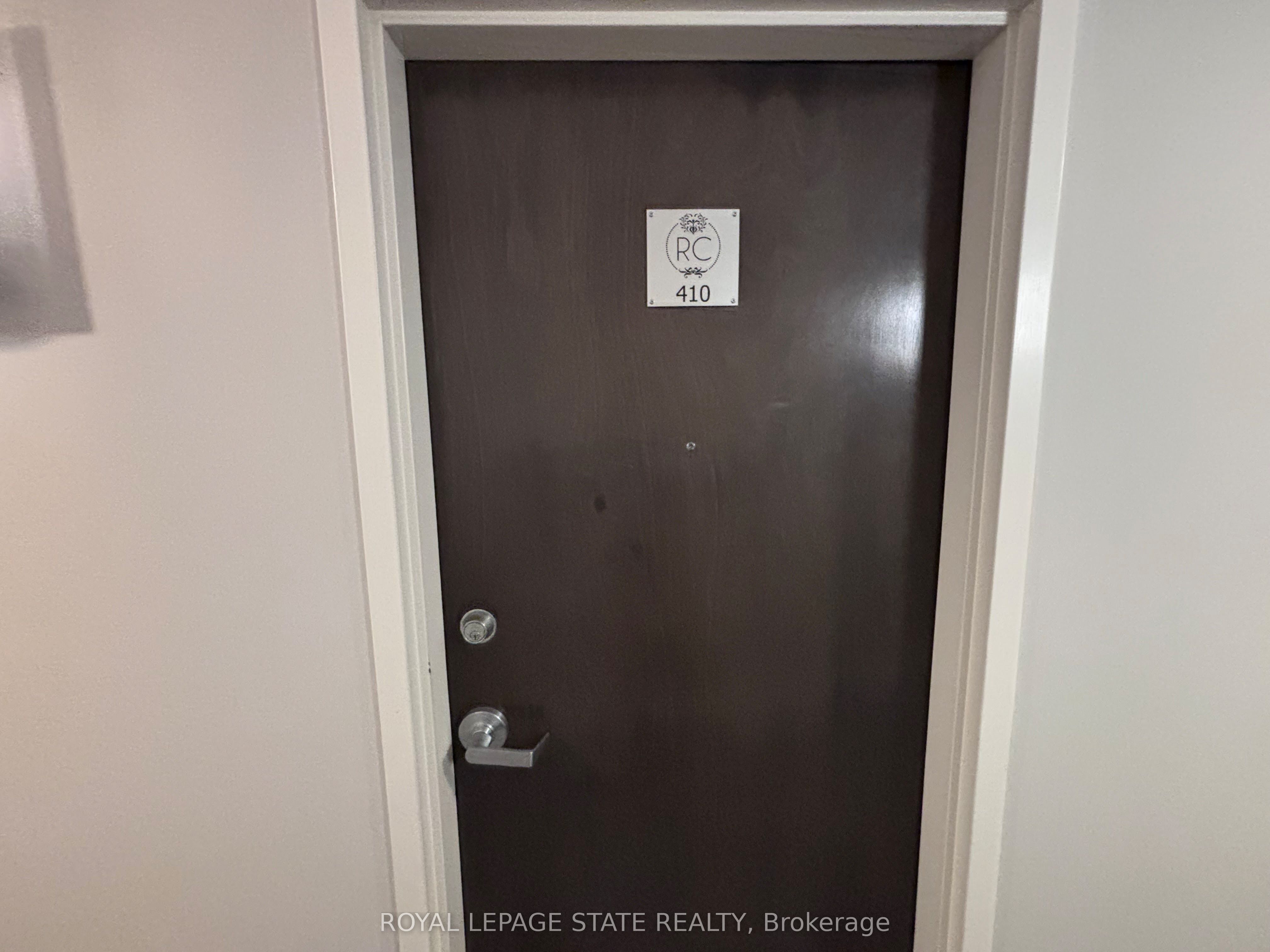 112 King Street E 410, Hamilton, ON L8N 1A8 photo 2