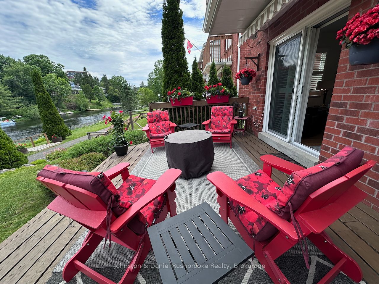 39 Shoreline Drive, Bracebridge, ON P1L 1Z3 photo 4