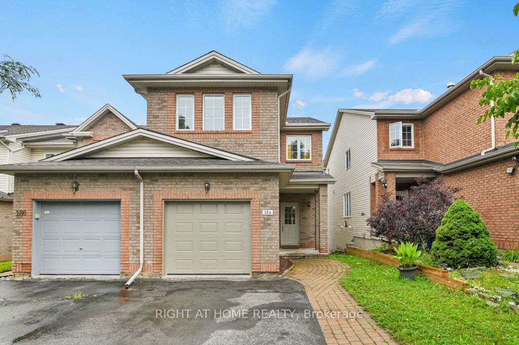184 Carwood Circle, Overbrook - Castleheights and Area, ON K1K 4V4