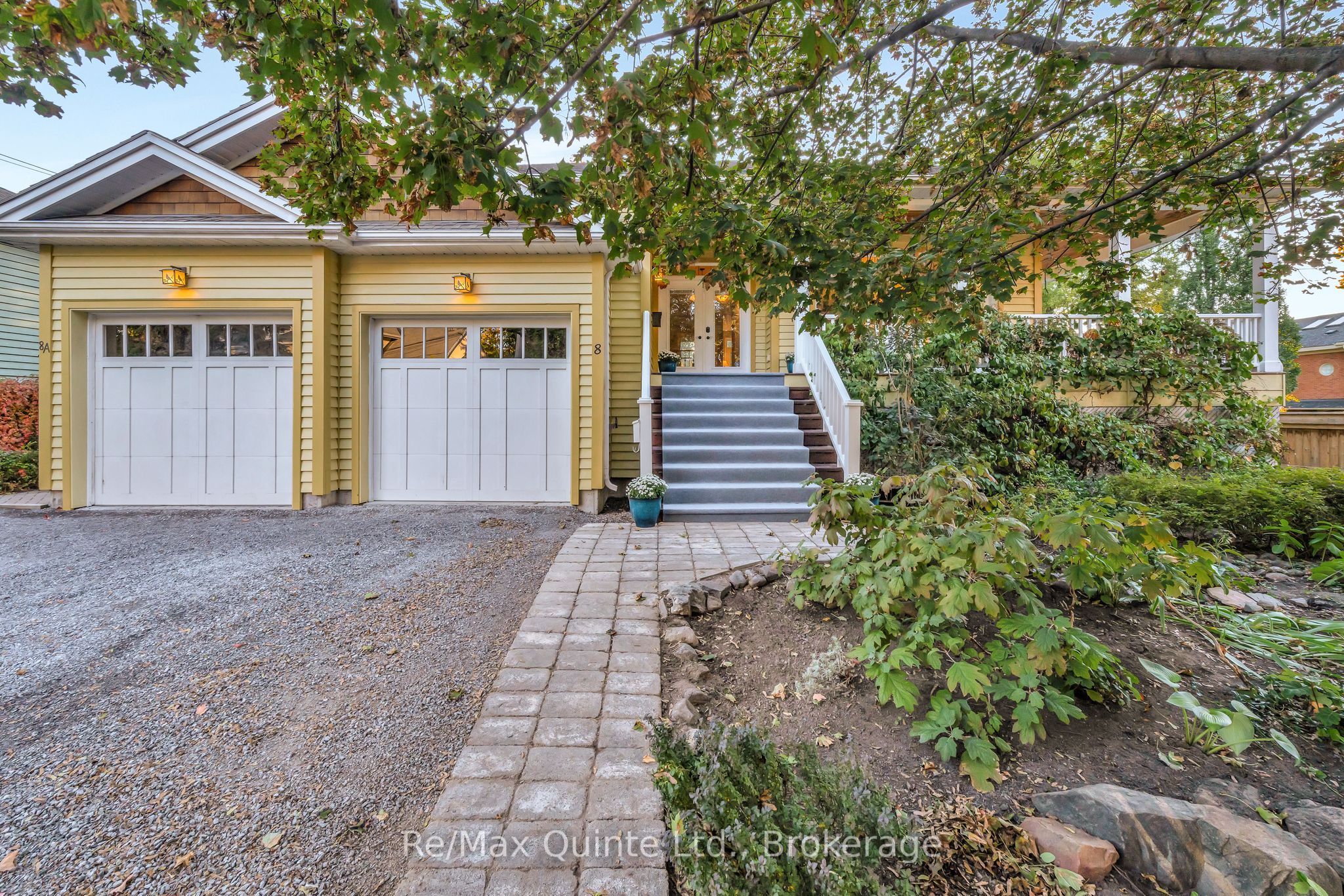 8 Mount Pleasant Road, Belleville, ON K8N 3J2 photo 2