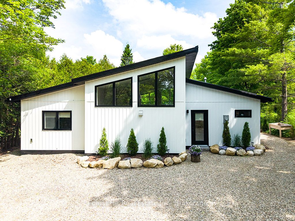 149 Sir William's Lane, Grey Highlands, ON N0C 1E0