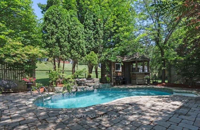 12 Pinto Drive, Hamilton, ON L9K 1L1 photo 5