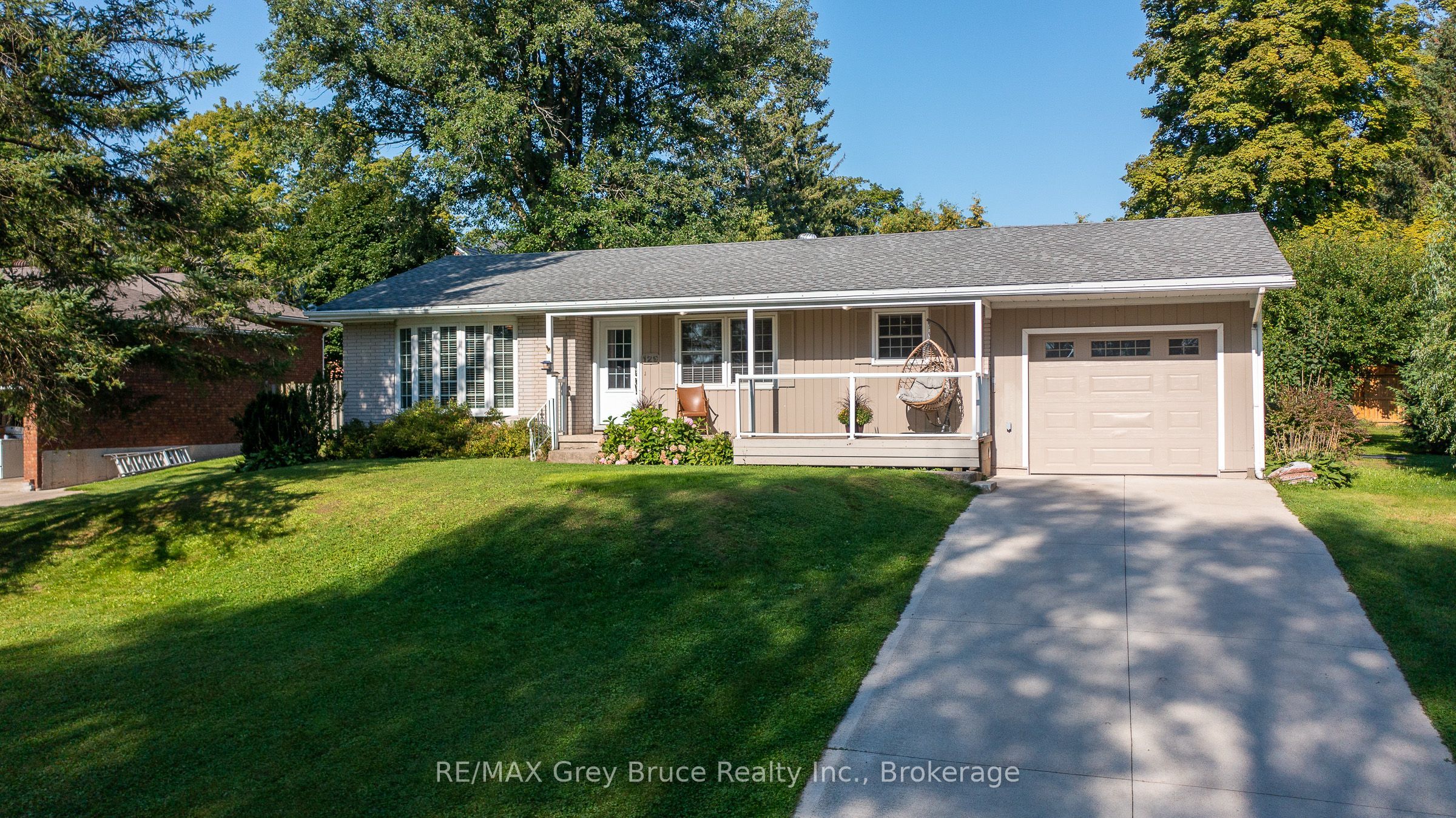 129 River Street, Arran-Elderslie, ON N0H 2N0 photo 2