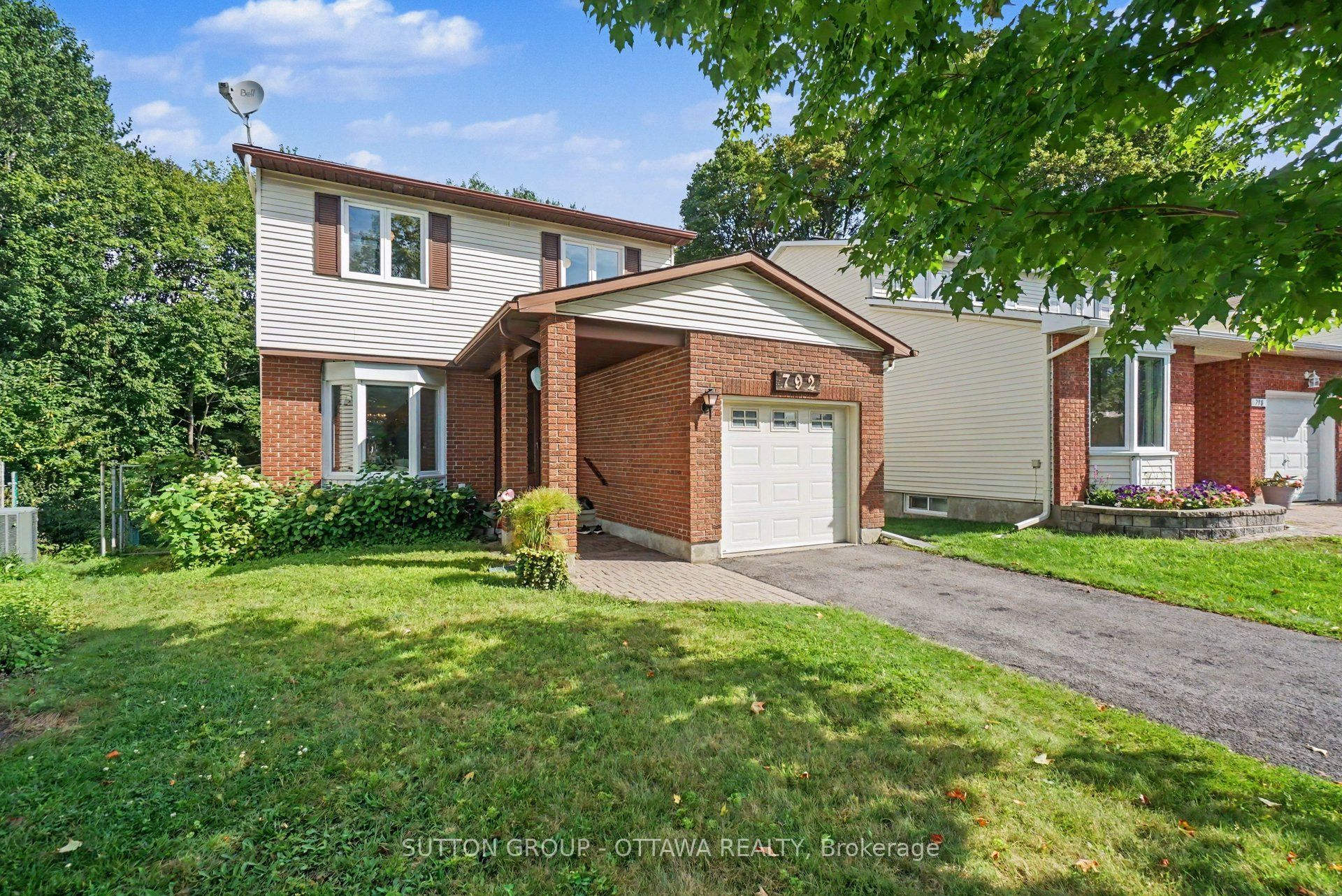 792 Harlequin Crescent, Orleans - Cumberland and Area, ON K1E 2P3