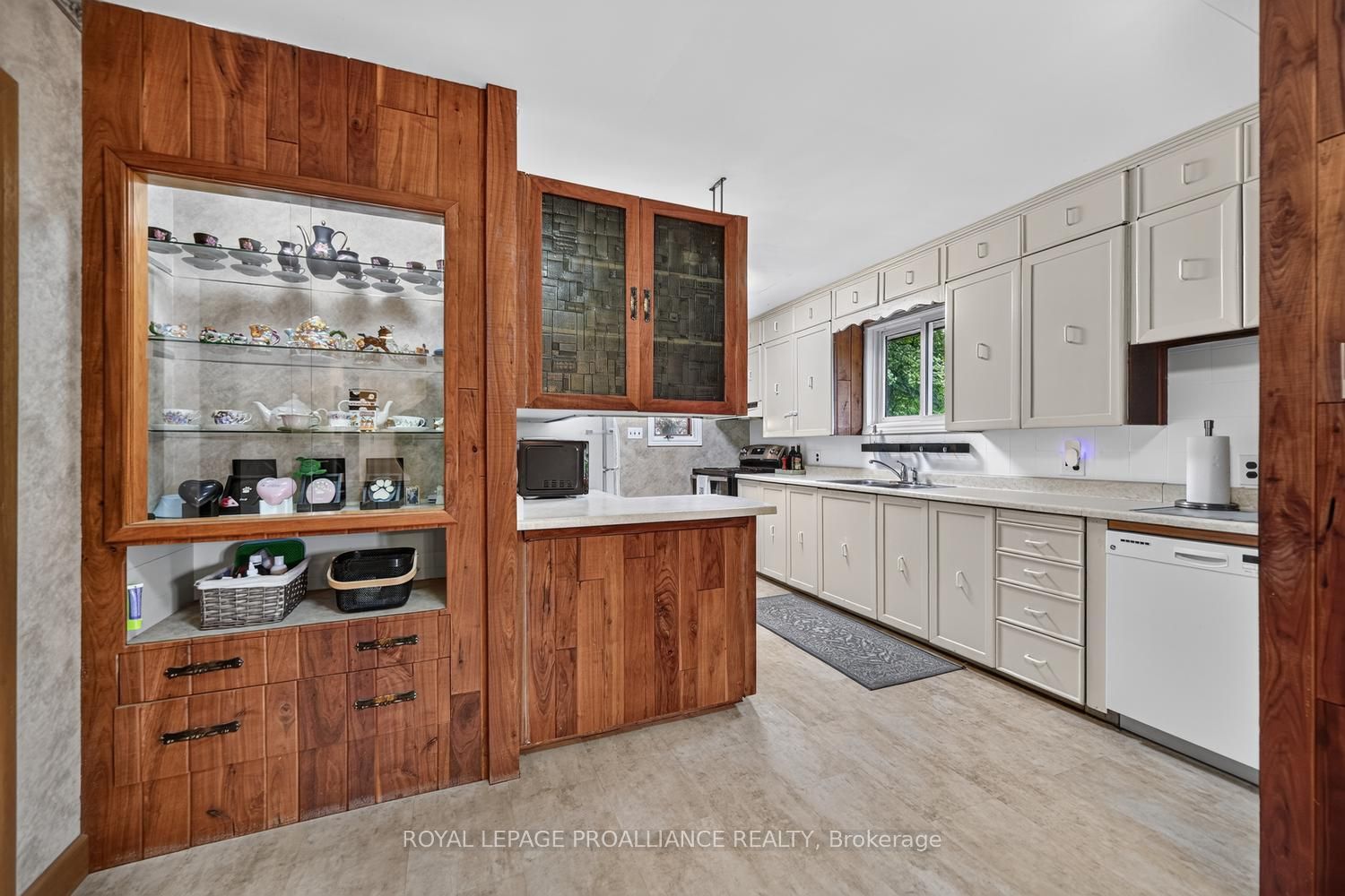 1115 Centennial Road, Brockville, ON K6V 5T4 photo 5