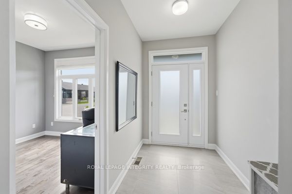 33 Solara Private, Clarence-Rockland, ON K4K 1P5 photo 3
