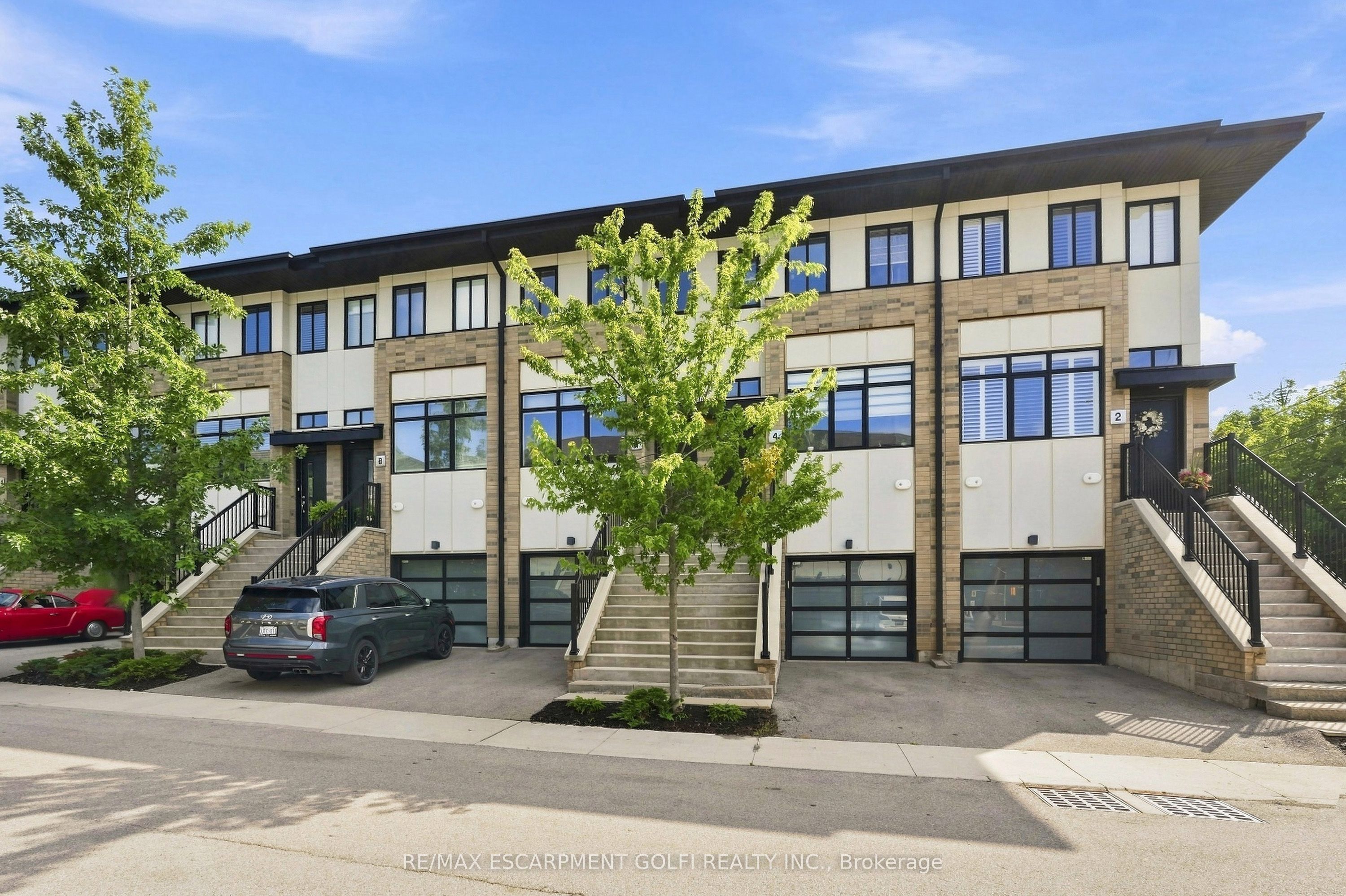 6 Mulhollard Lane, Hamilton, ON L9G 0H3 photo 2