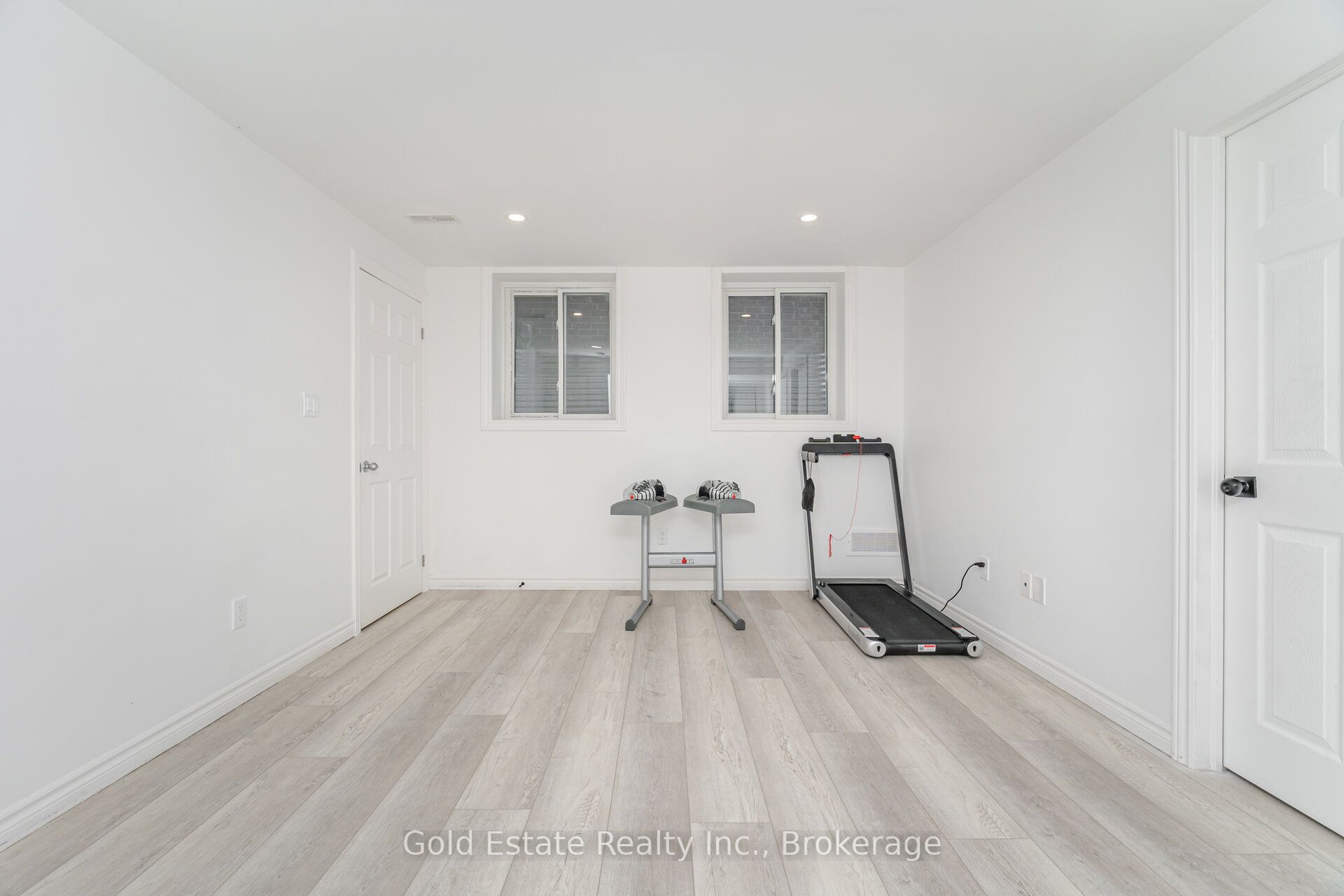 292 Freure Drive Bsmt, Cambridge, ON N1S 0C1 photo 5