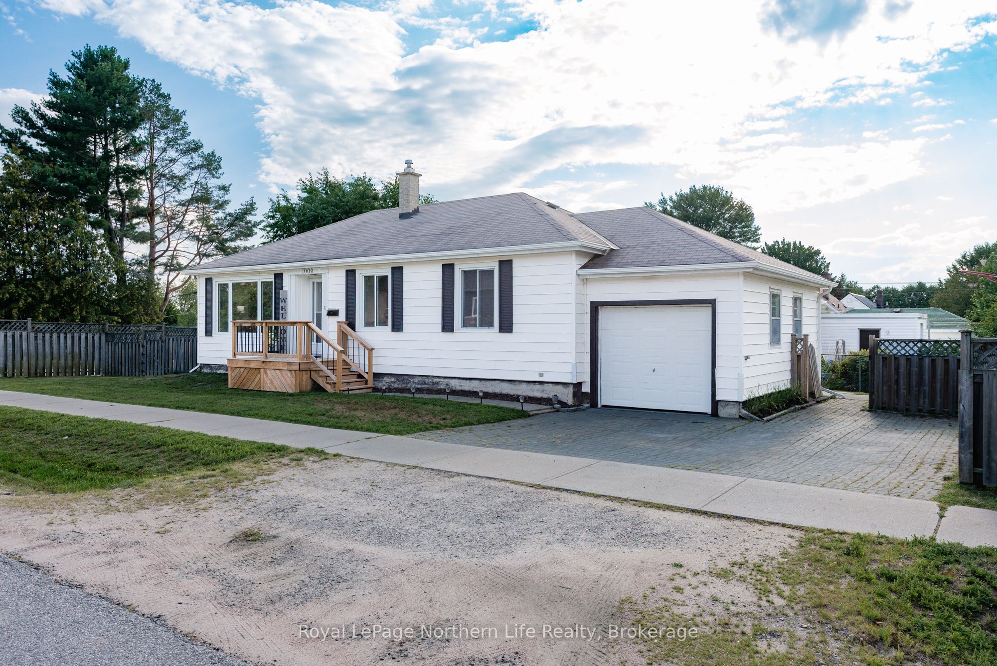 1009 Elizabeth Street, North Bay, ON P1B 3T9 photo 3