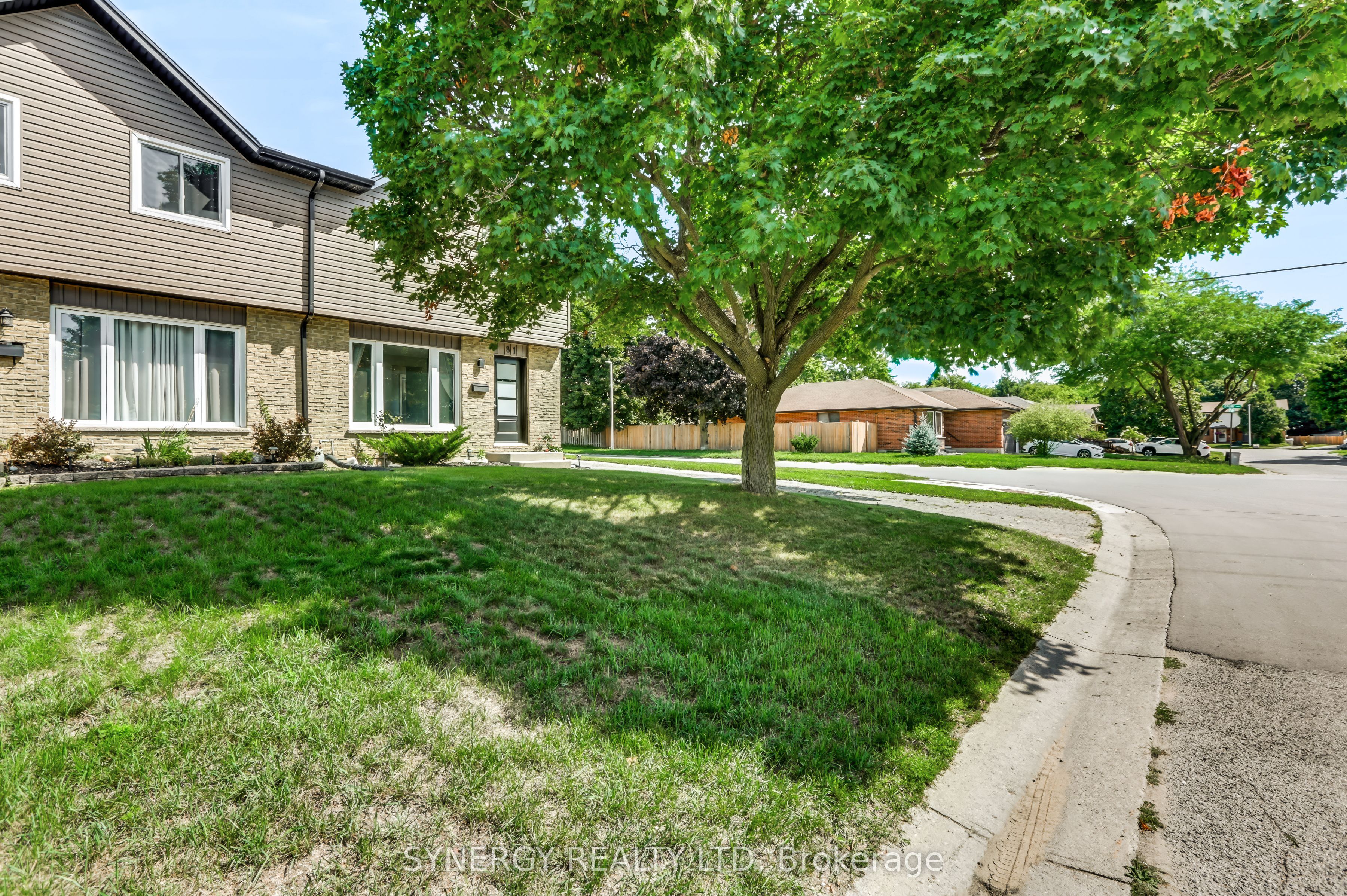 81 Brennan Drive, Strathroy-Caradoc, ON N7G 3S2 photo 4
