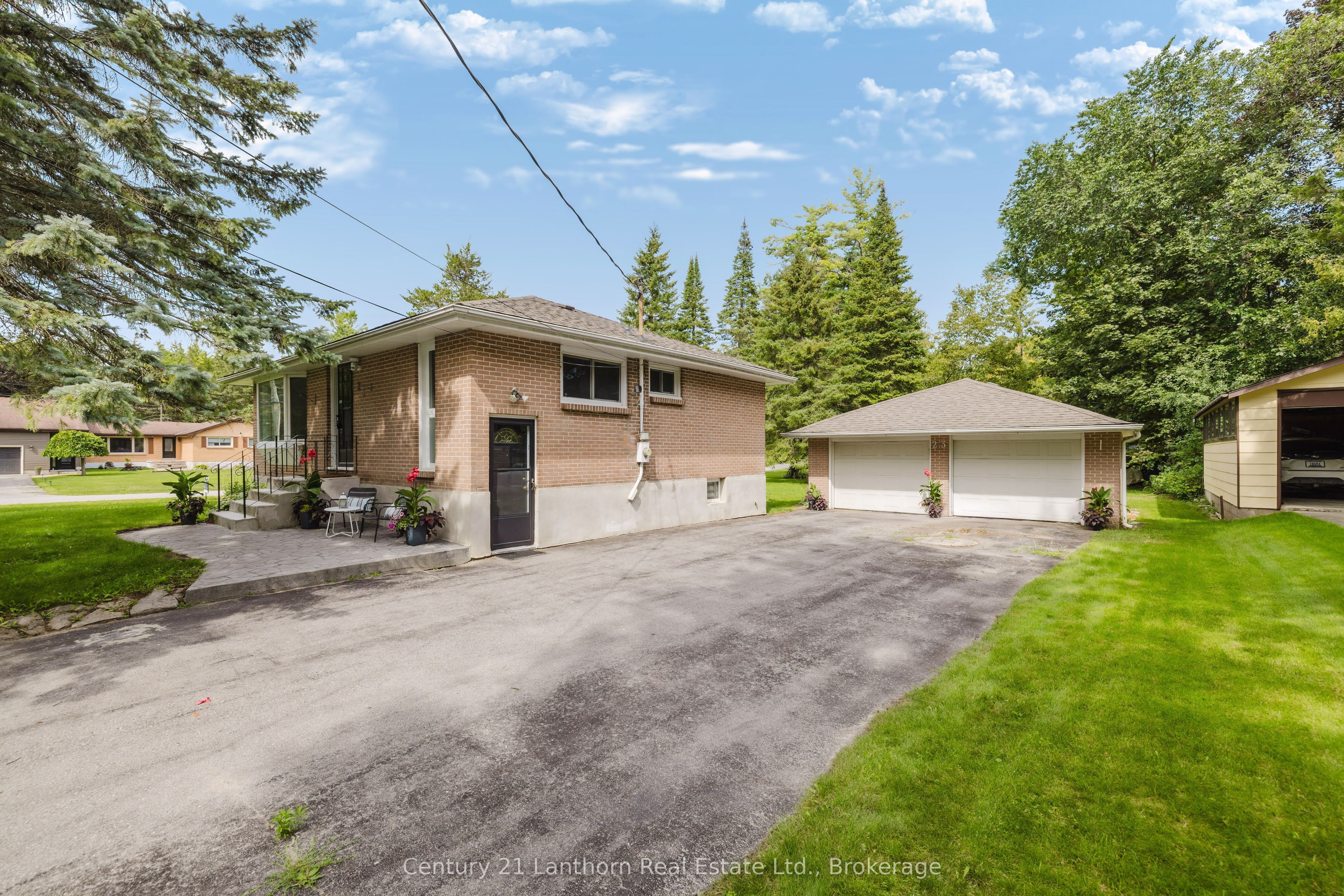 23 Wood Street, Quinte West, ON K8V 5P6 photo 5