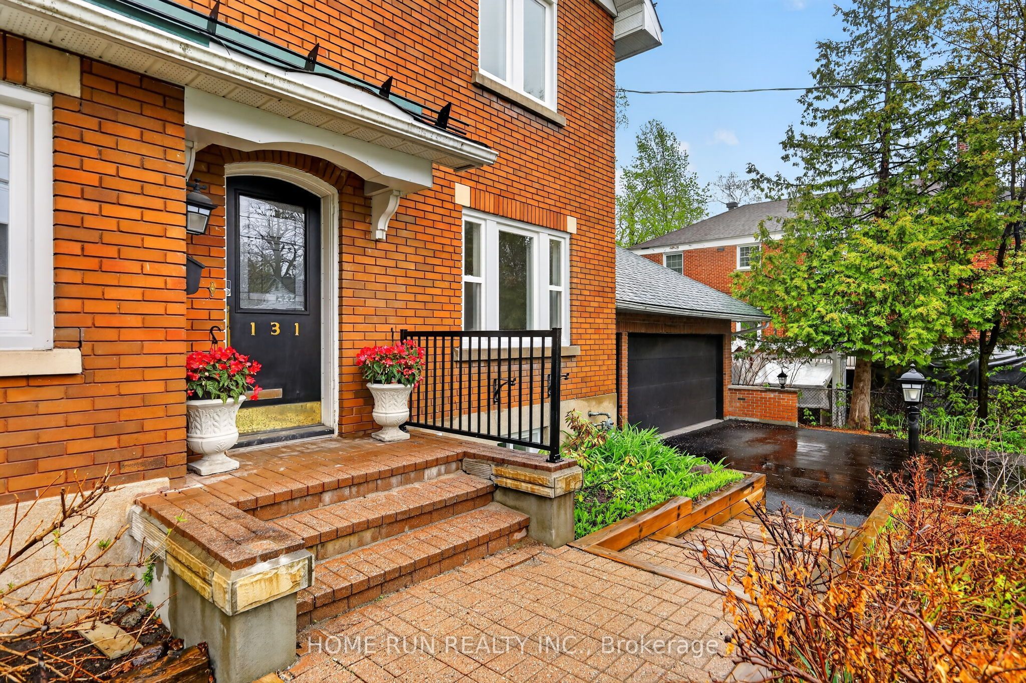 131 Acacia Avenue, New Edinburgh - Lindenlea, ON K1M 0R2 photo 2