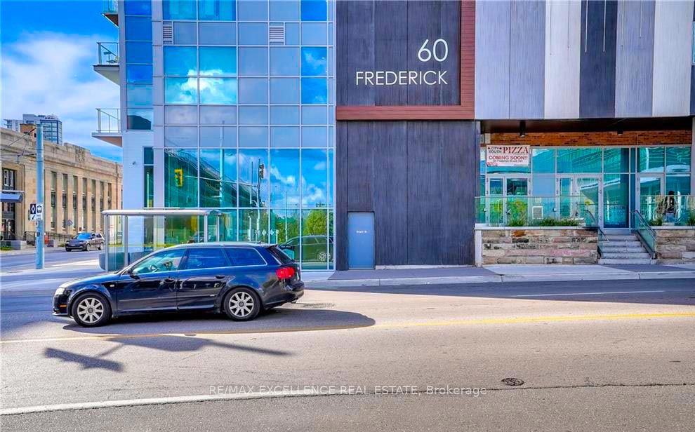 60 Frederick Street W 2702, Kitchener, ON N2H 0C7 photo 3