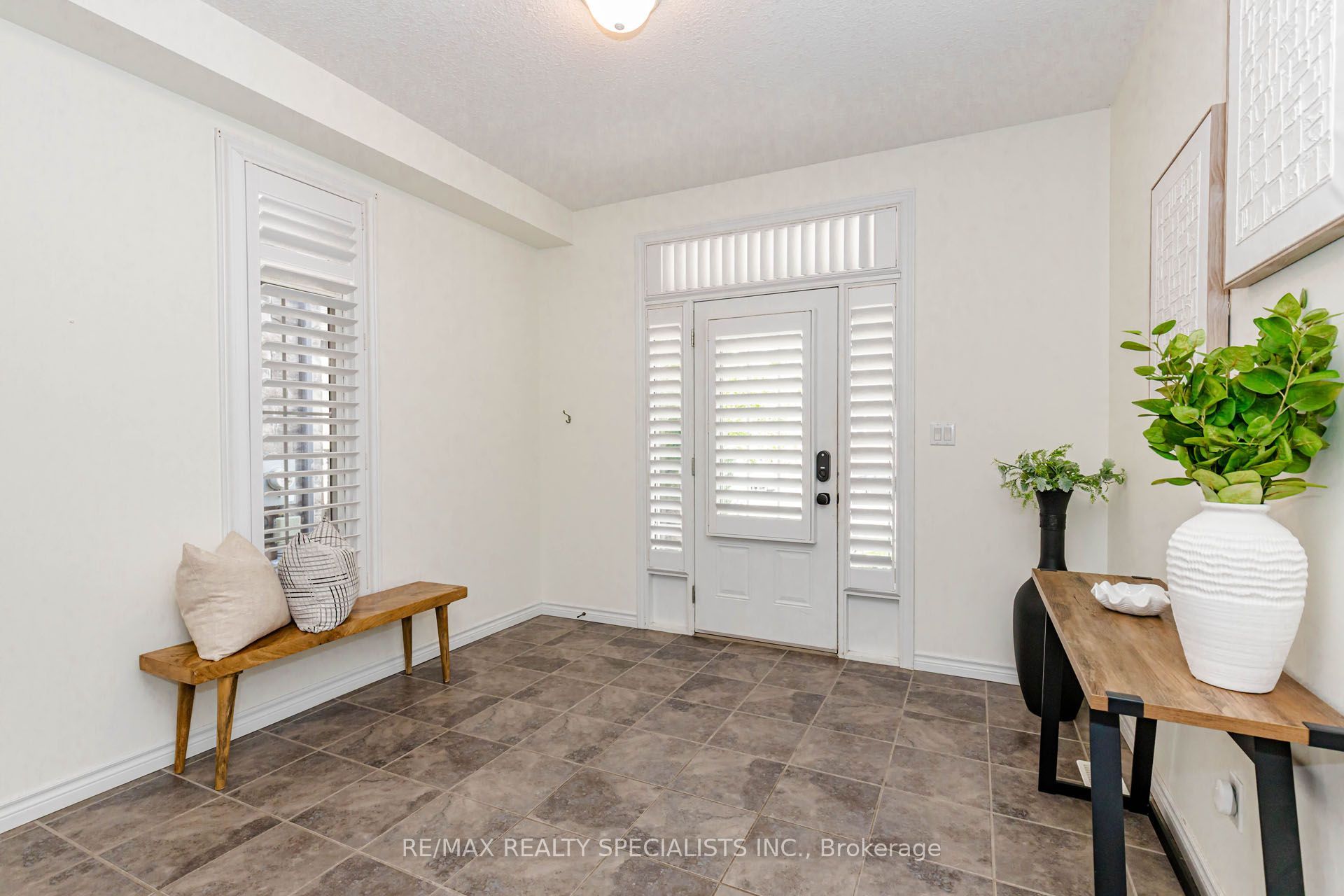 117 Norma Crescent, Guelph, ON N1E 0K5 photo 3