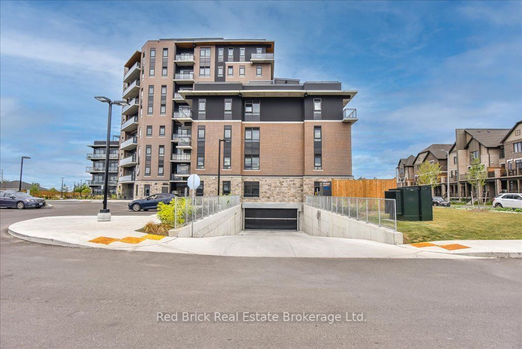 332 Gosling Gardens 403, Guelph, ON N1L 0P8 photo 4