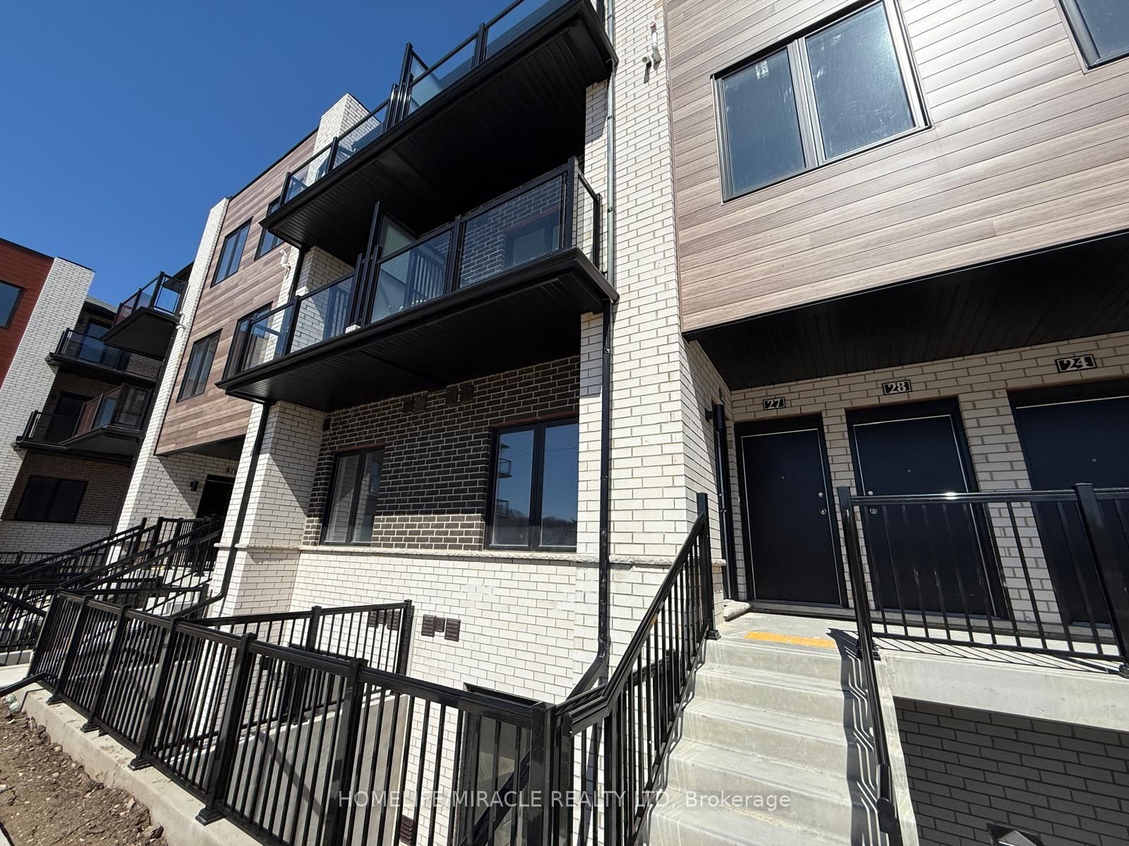 10 South Creek Drive 26, Kitchener, ON N2R 0T9 photo 2