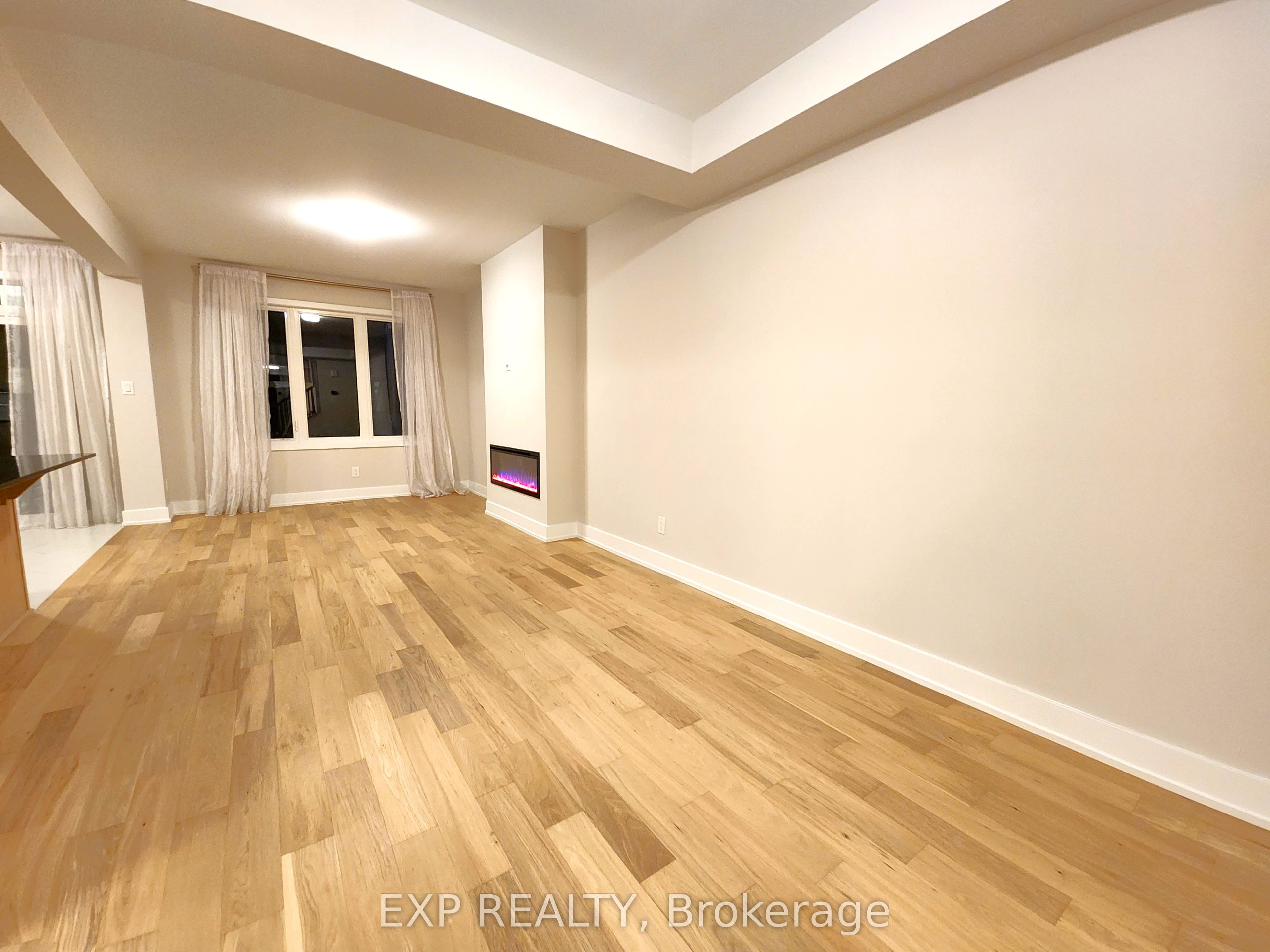 658 Fenwick Way, Barrhaven, ON K2J 7E6 photo 3