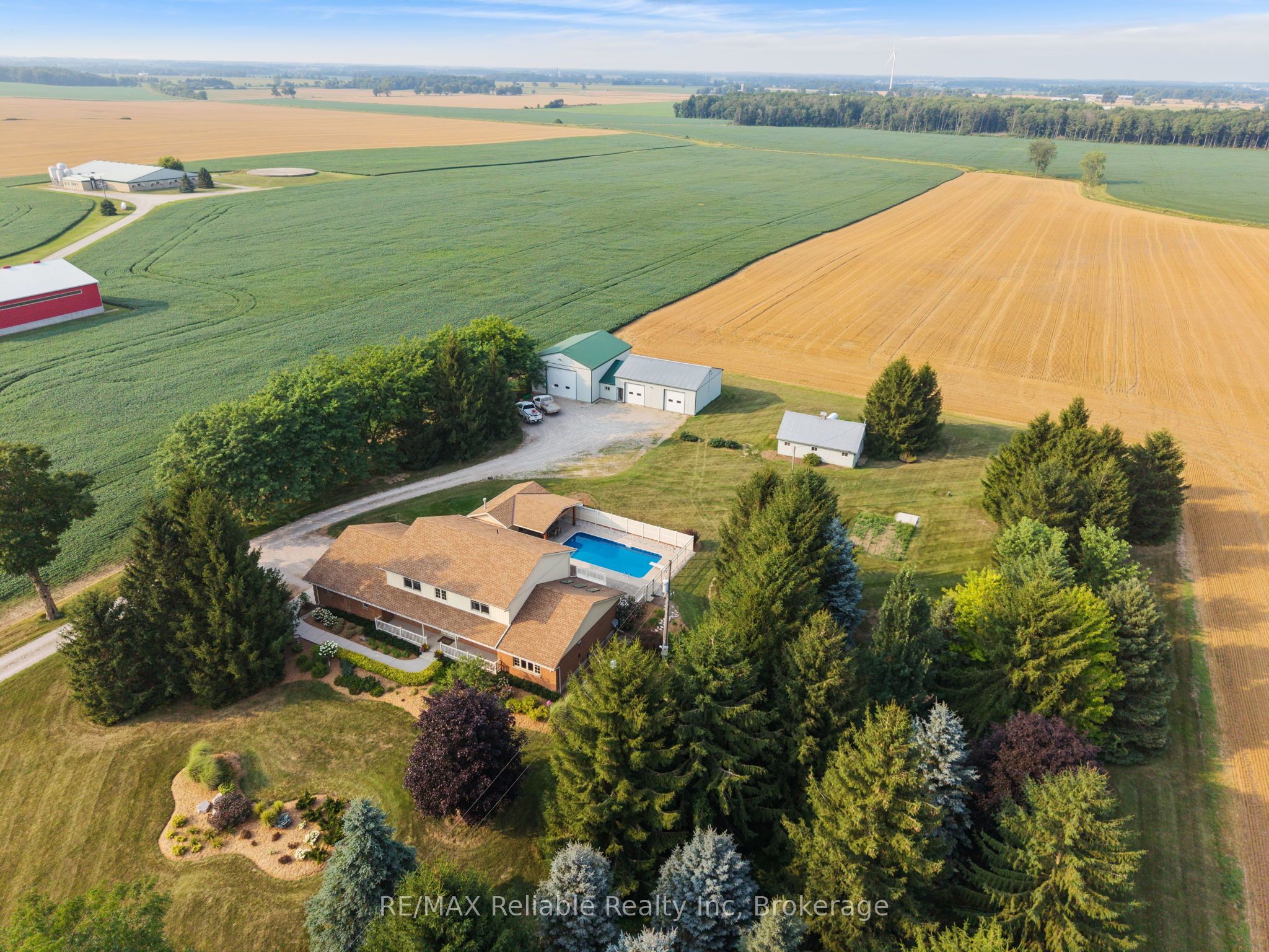 43804 Hydro Line Road, Huron East, ON N0K 1W0