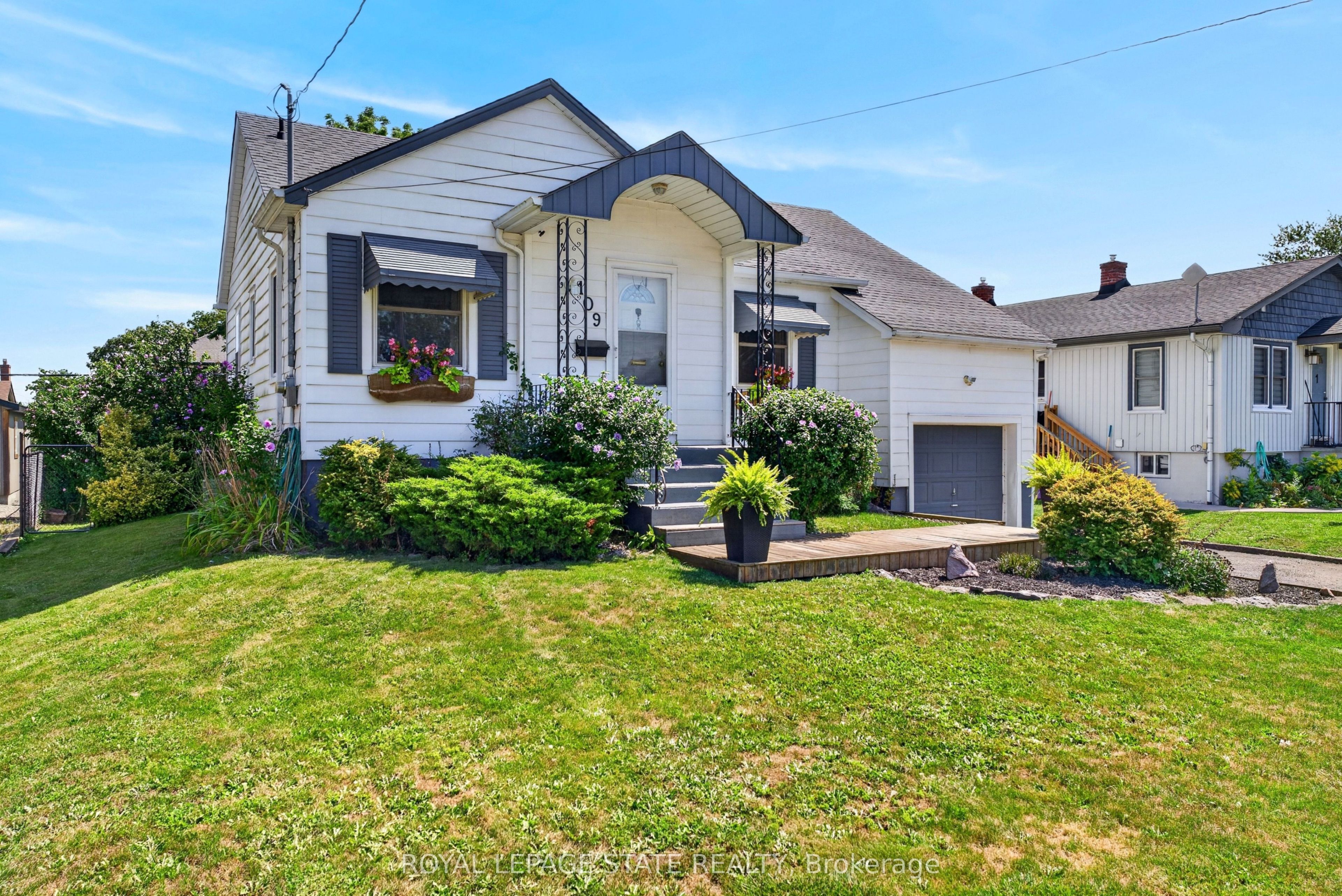 109 Linwood Avenue, Port Colborne, ON L3K 5J8 photo 2