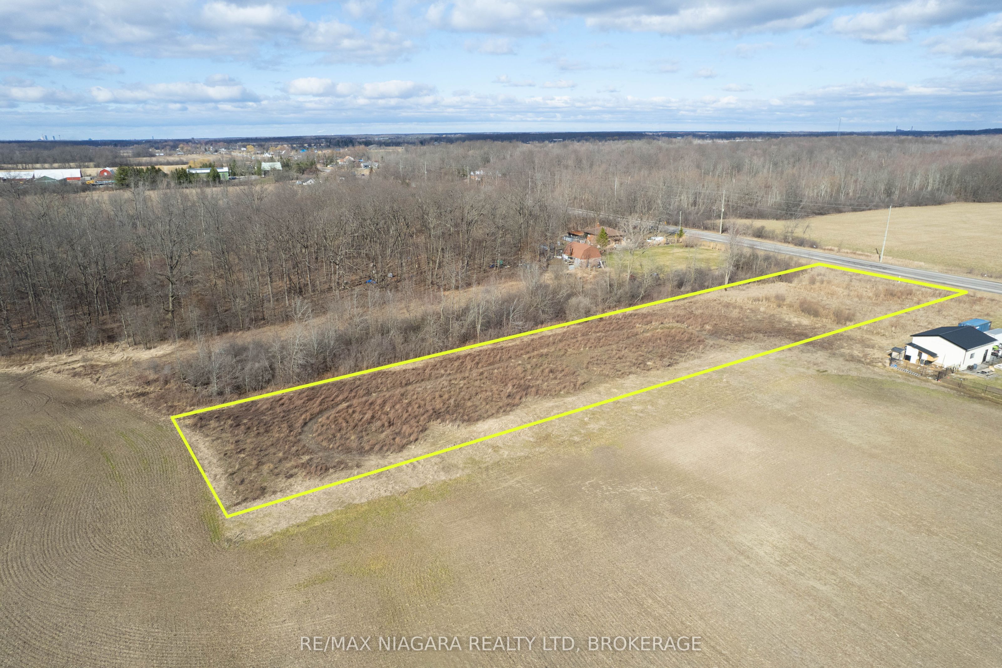 1577 Stevensville Road, Fort Erie, ON L0S 1S0 photo 5